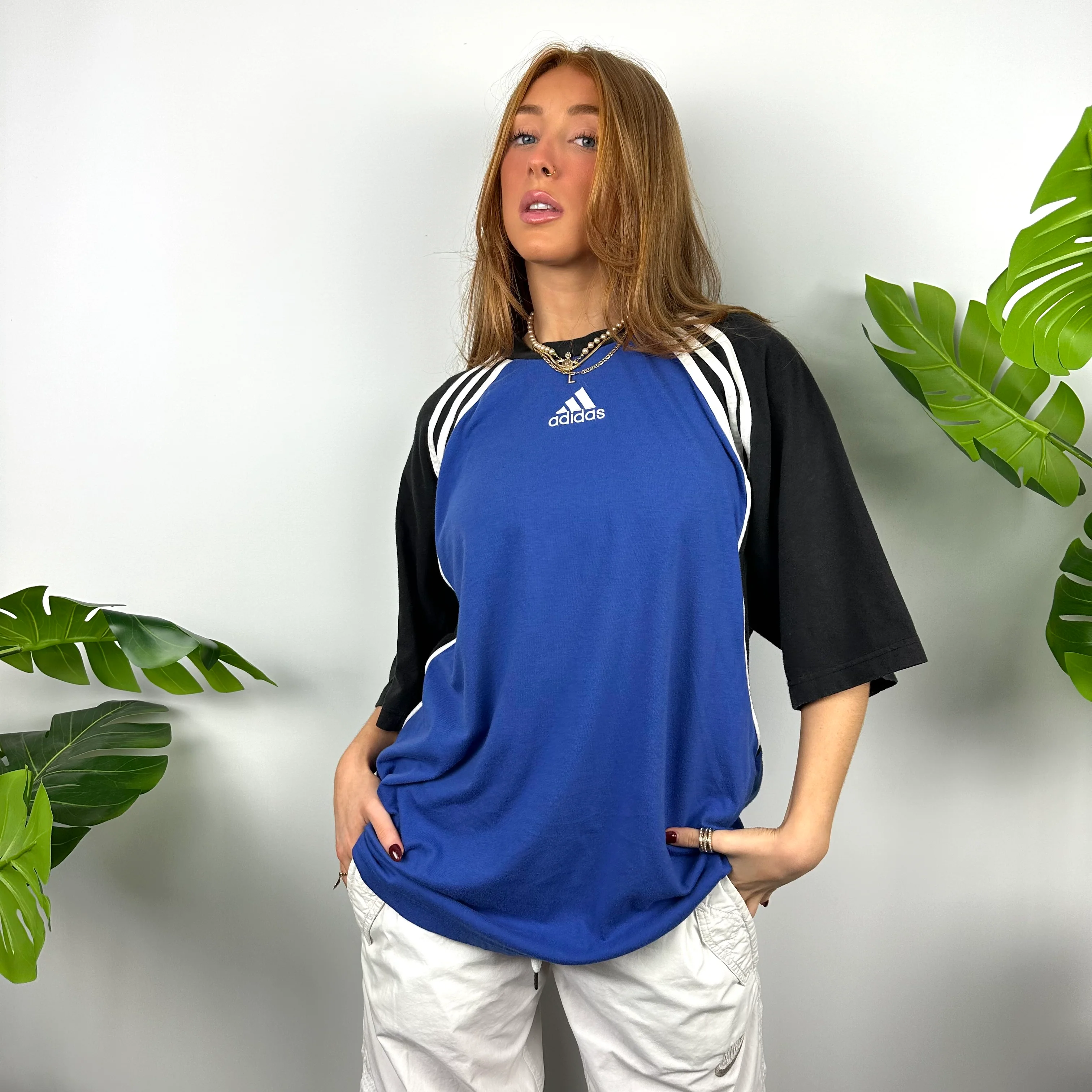 Adidas Black & Blue Embroidered Spell Out T Shirt (XL) - Image 5