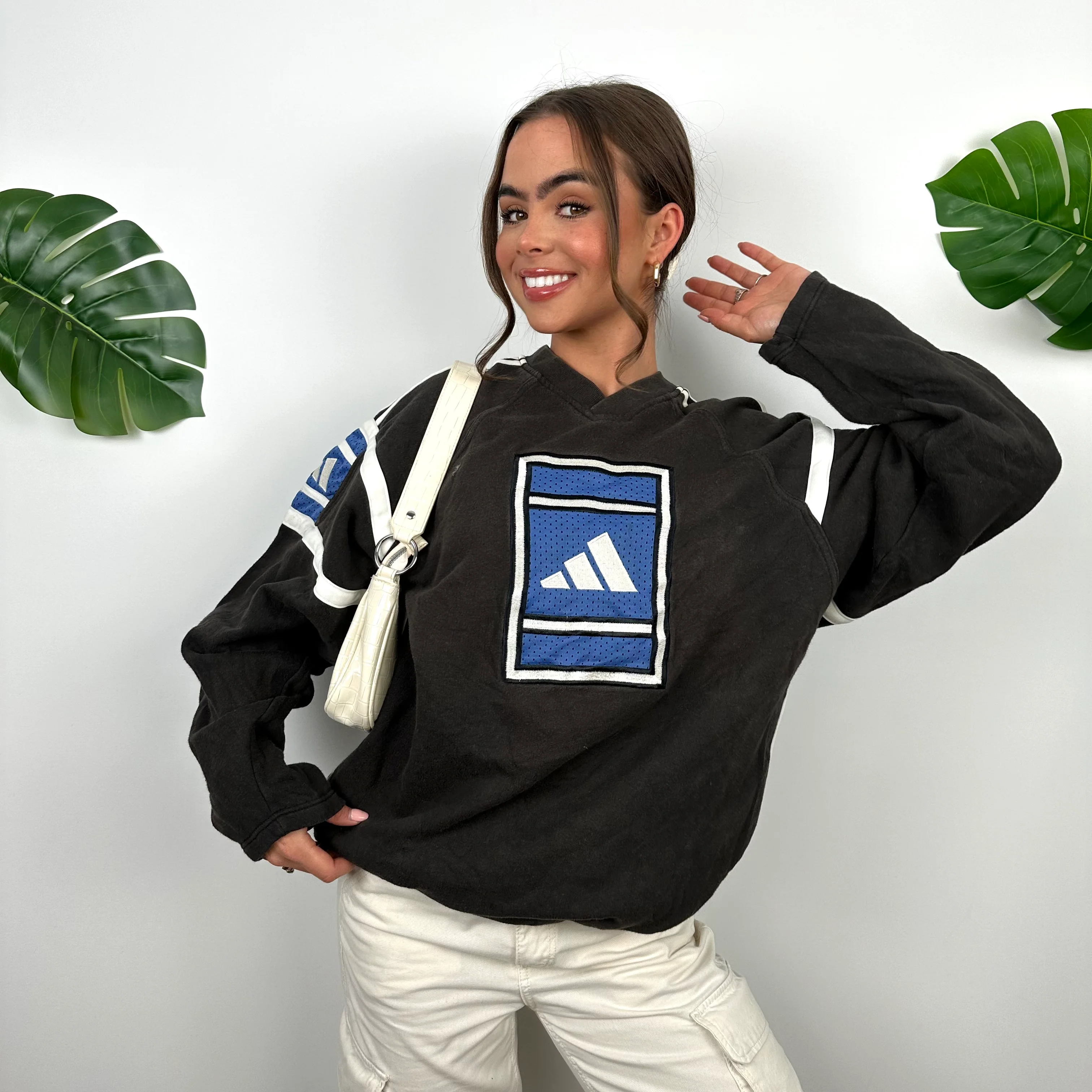 Adidas Black Embroidered Logo Sweatshirt (M) - Image 2