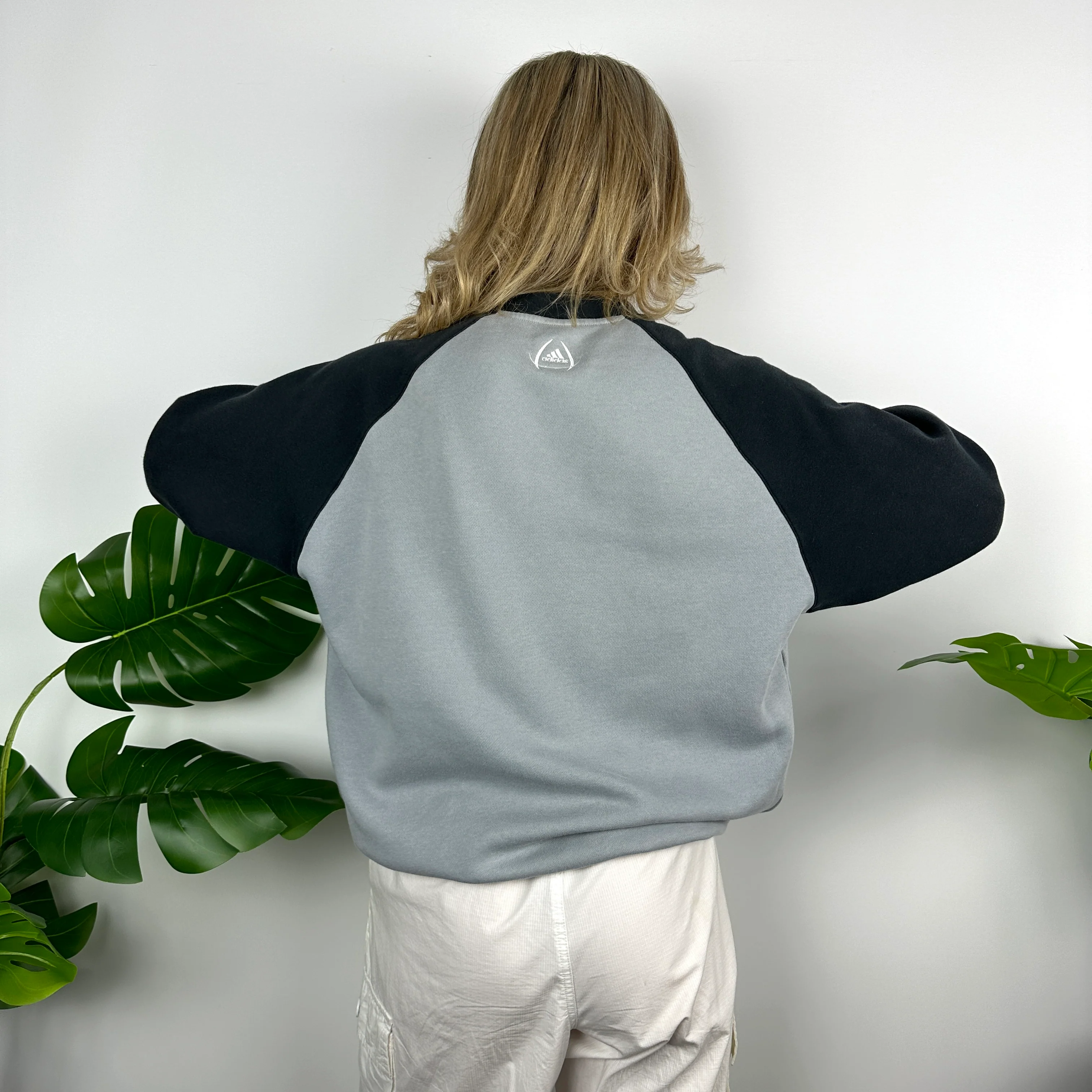 Adidas Black & Grey Embroidered Spell Out Sweatshirt (M) - Image 5