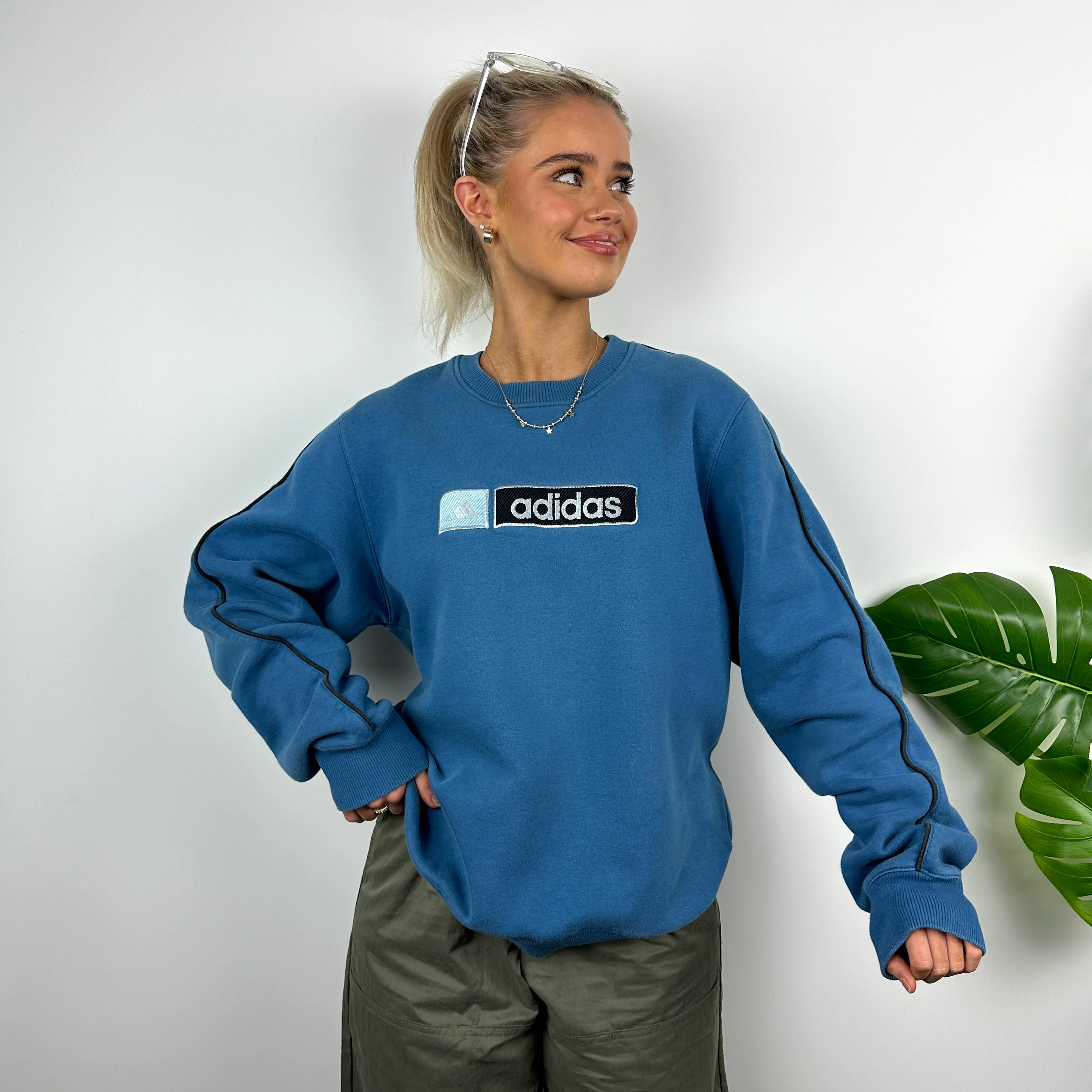 Adidas Blue Embroidered Spell Out Sweatshirt (M) - Image 5