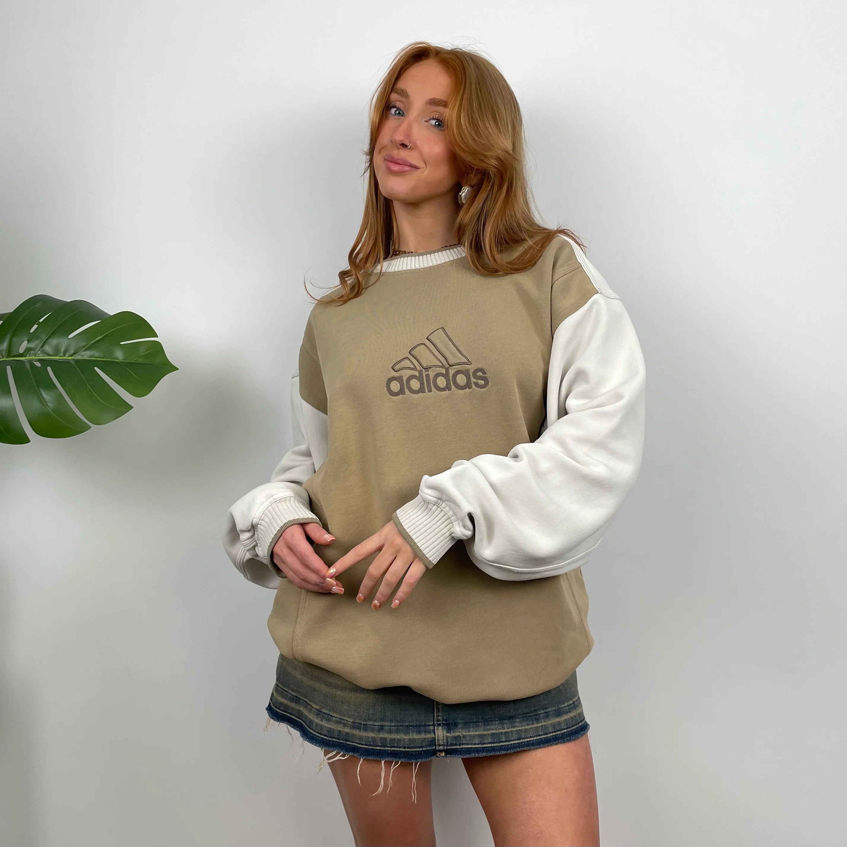 Adidas Cream and Tan Brown Embroidered Spell Out Sweatshirt (M) - Image 4
