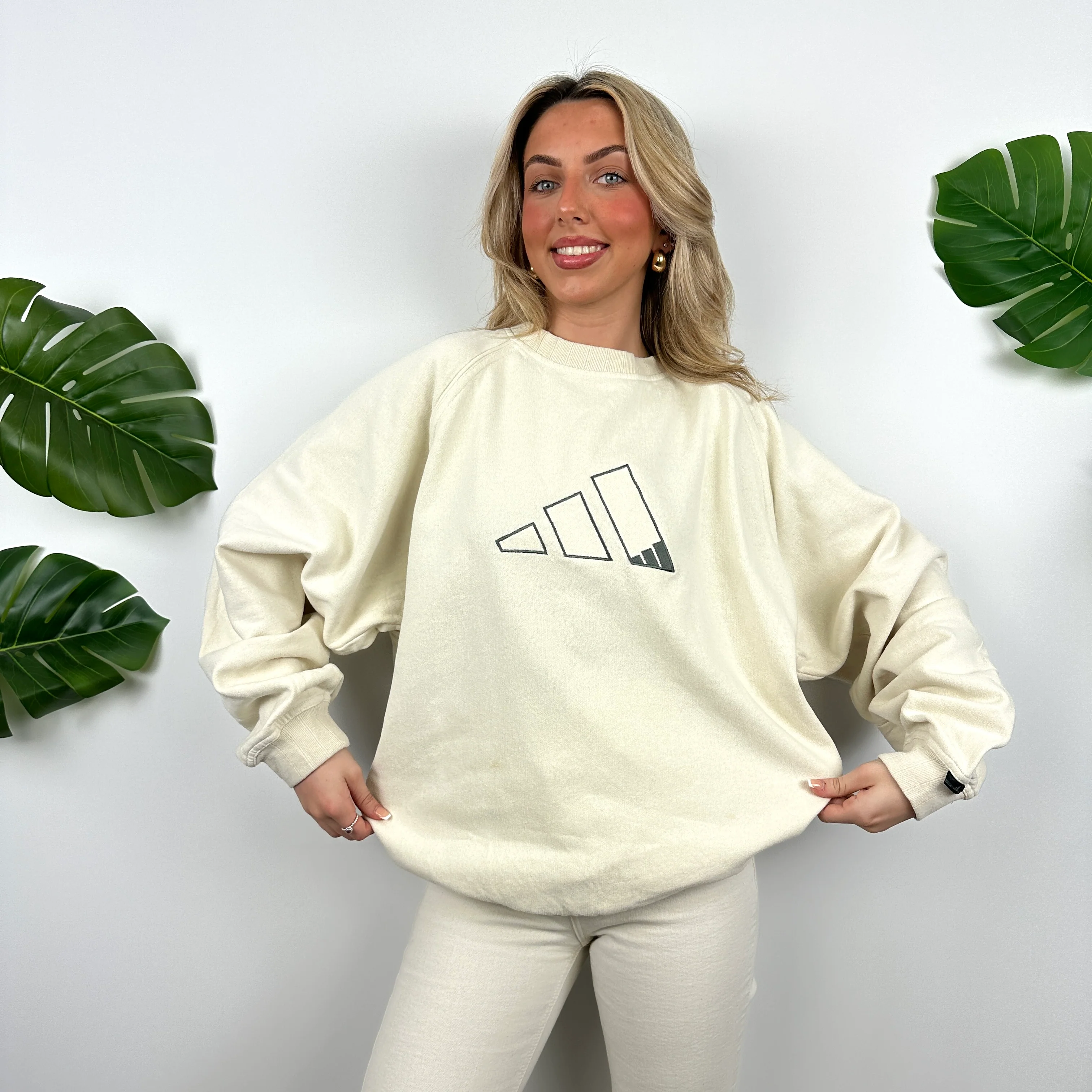 Adidas Cream Embroidered Spell Out Sweatshirt (XL) - Image 3