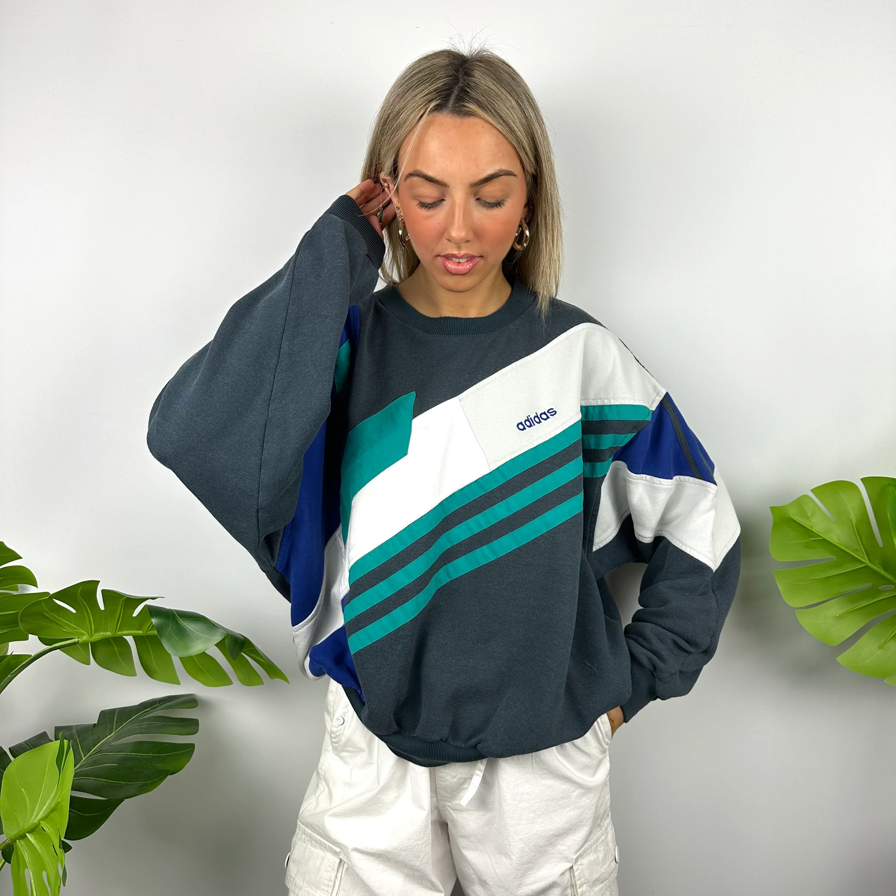 Adidas Embroidered Spell Out Colour Block Sweatshirt (L) - Image 3