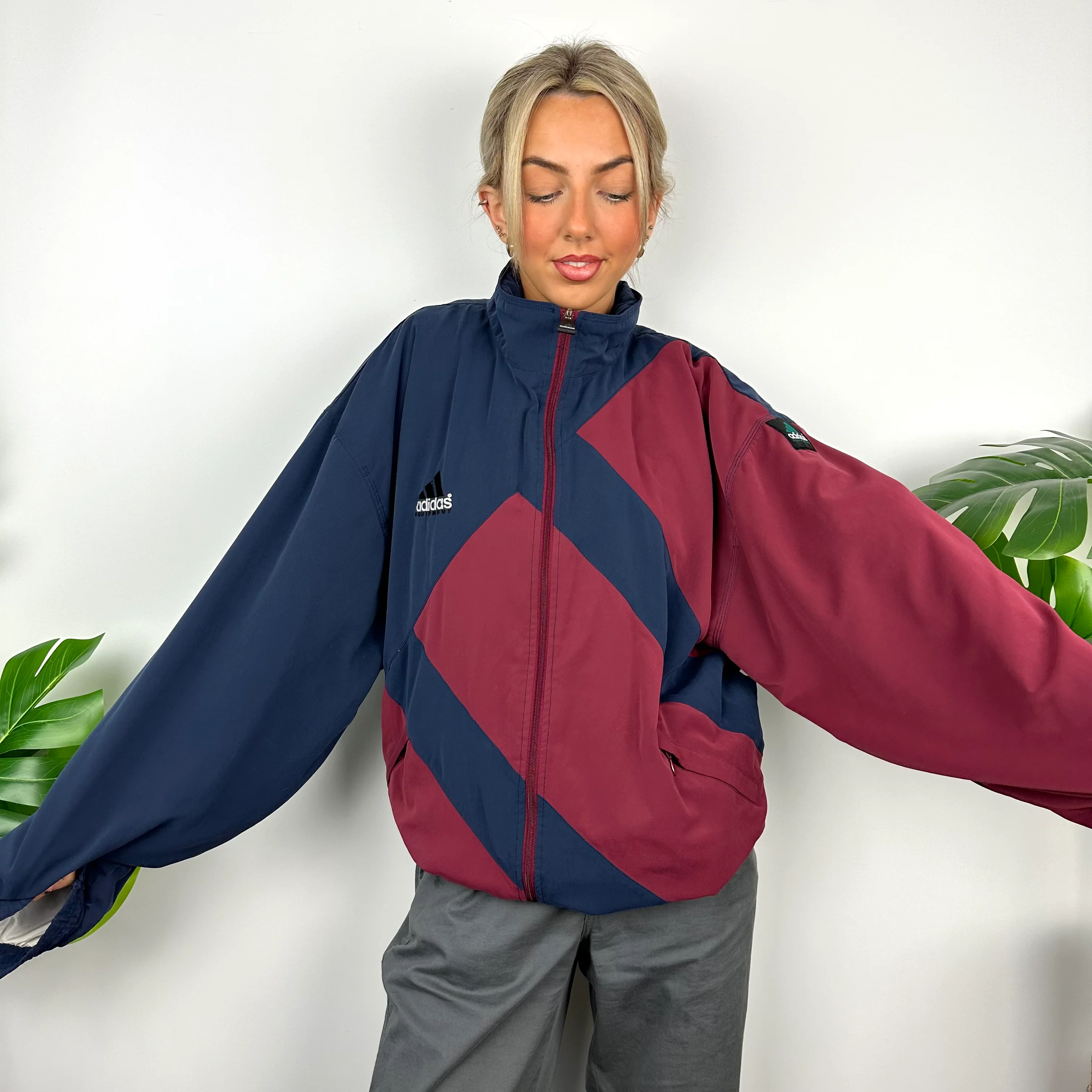 Adidas Equipment RARE Navy & Maroon Embroidered Spell Out Padded Jacket (XL) - Image 4