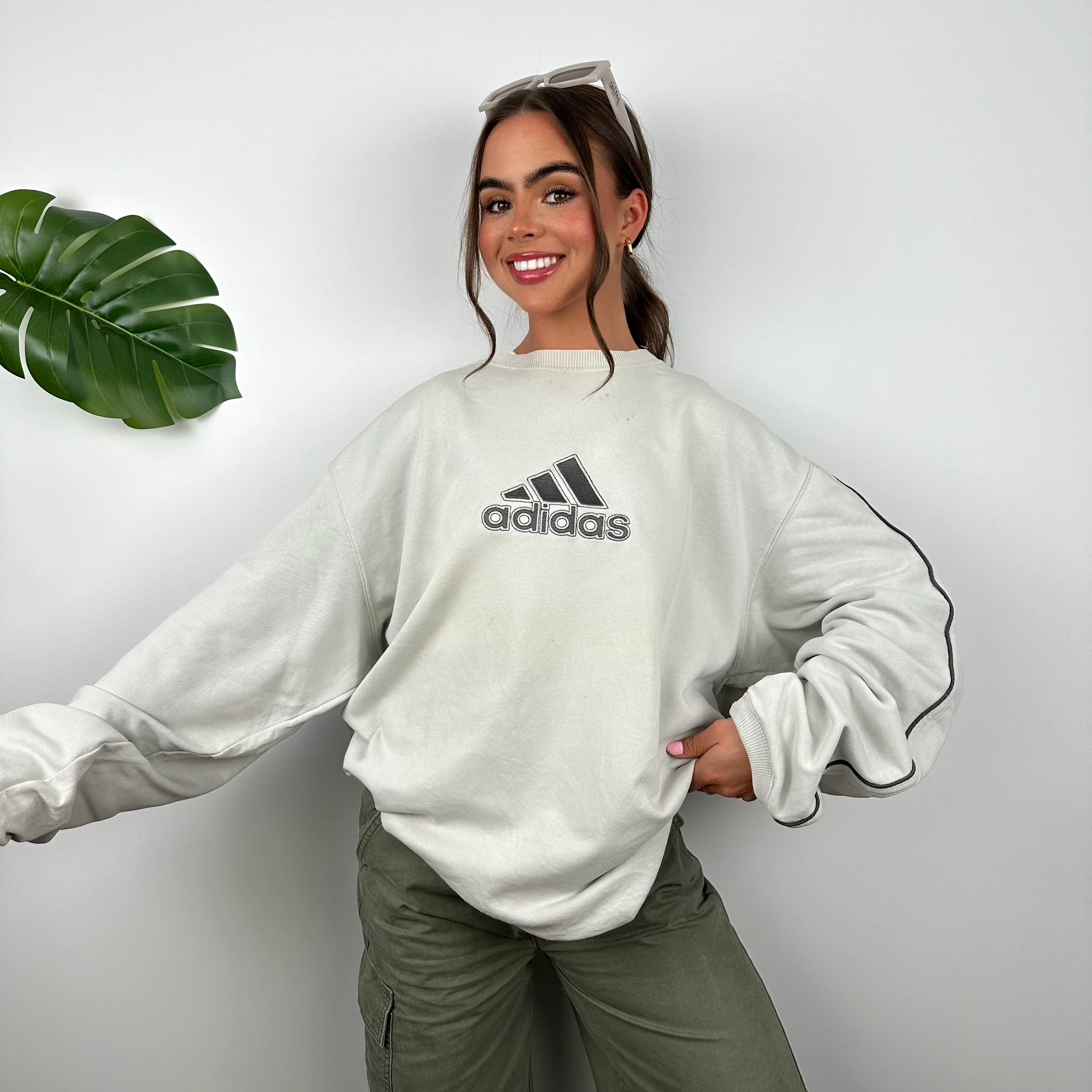 Adidas Grey Embroidered Spell Out Sweatshirt (M) - Image 4