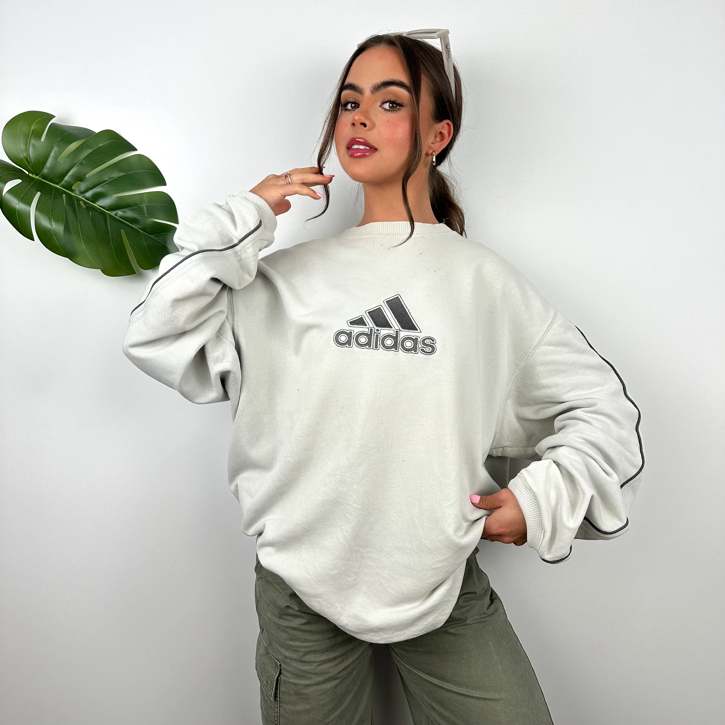Adidas Grey Embroidered Spell Out Sweatshirt (M) - Image 5
