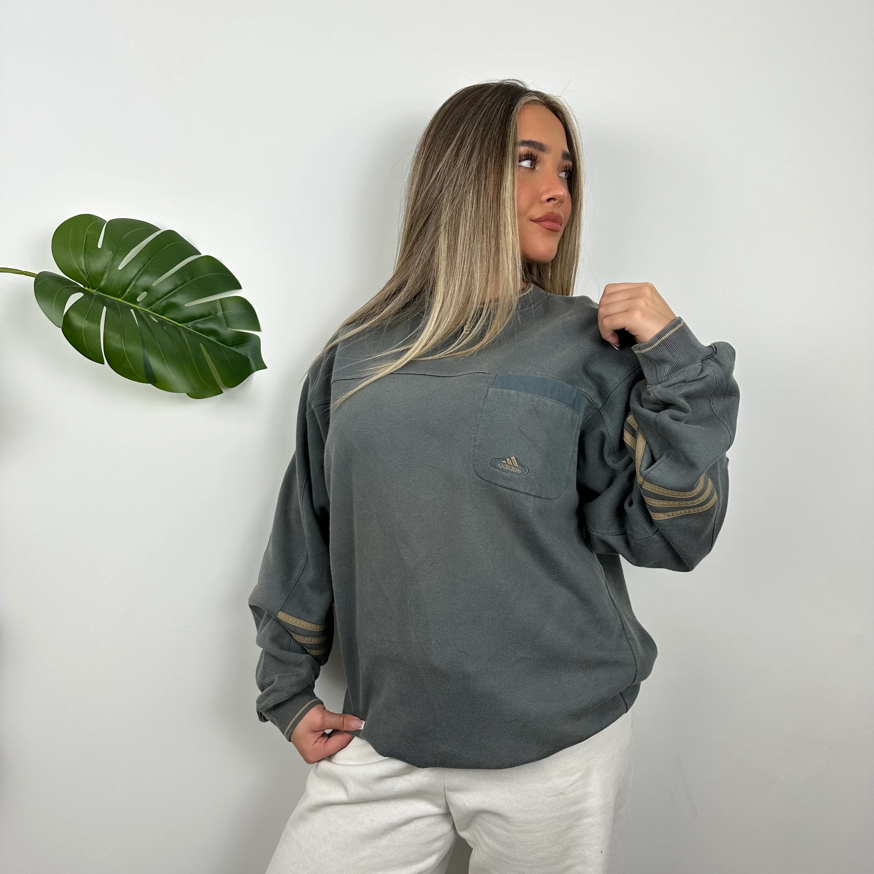 Adidas Grey Embroidered Spell Out Sweatshirt (M) - Image 3