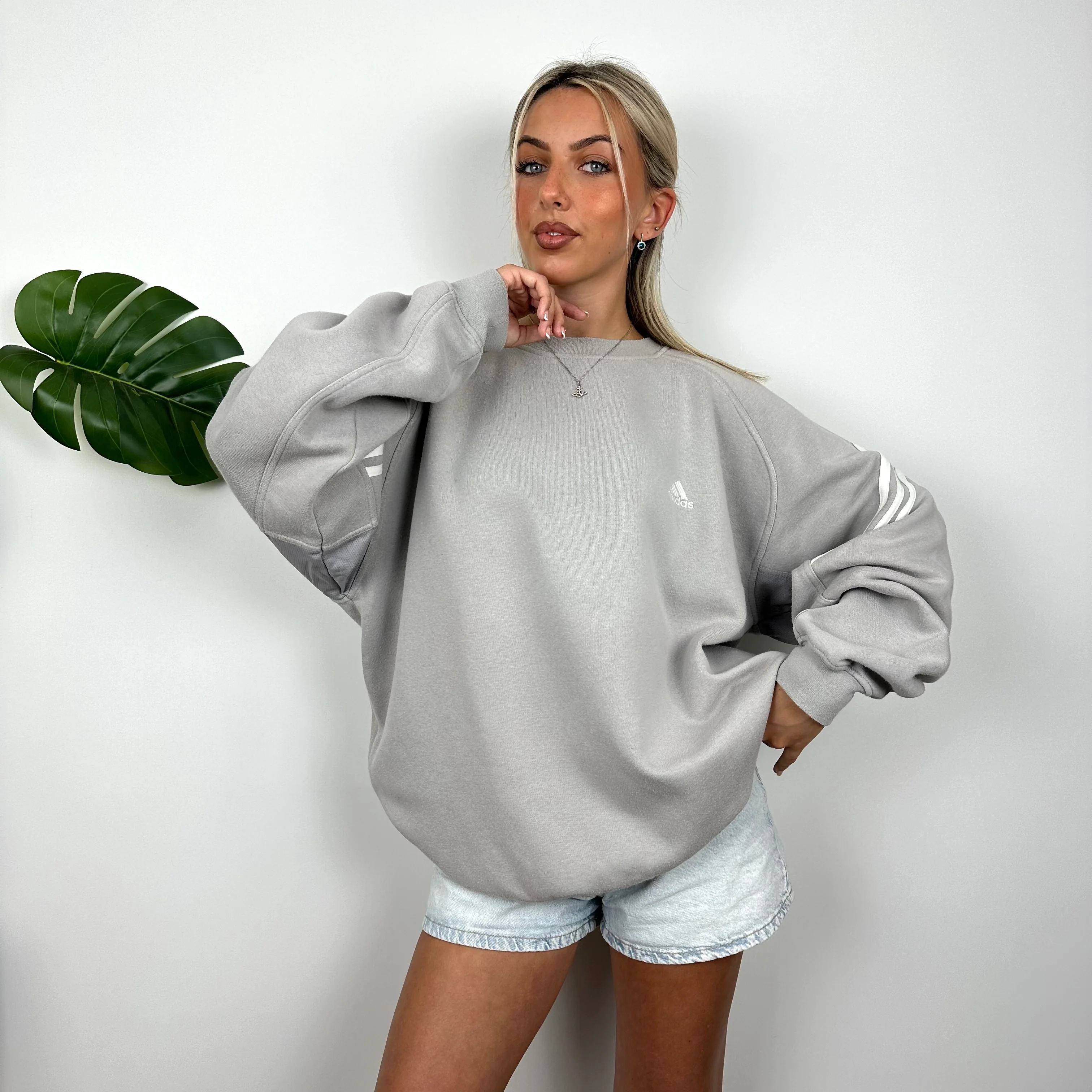 Adidas Grey Spell Out Logo Sweatshirt (L) - Image 3