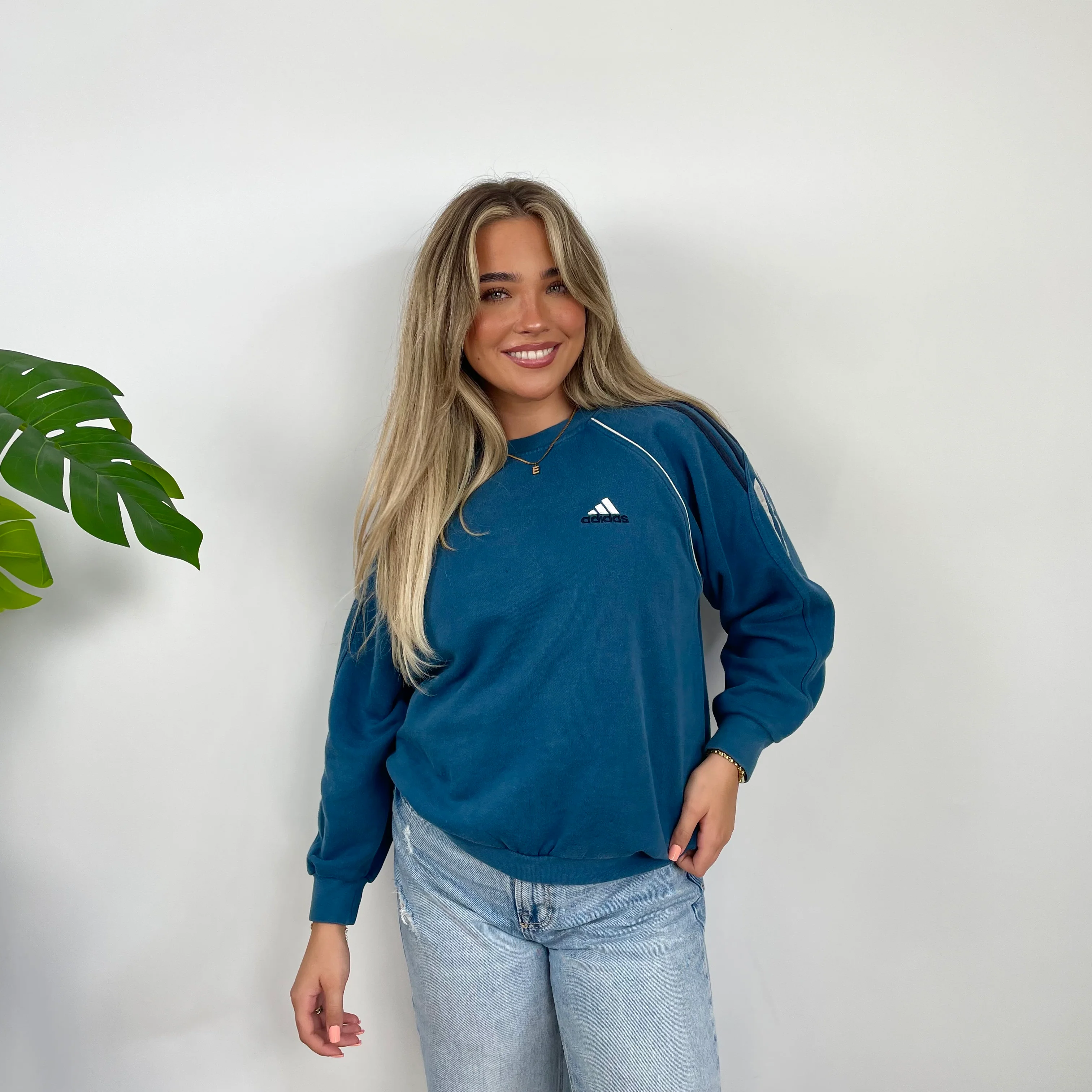 Adidas Navy Embroidered Spell Out Sweatshirt (S) - Image 4