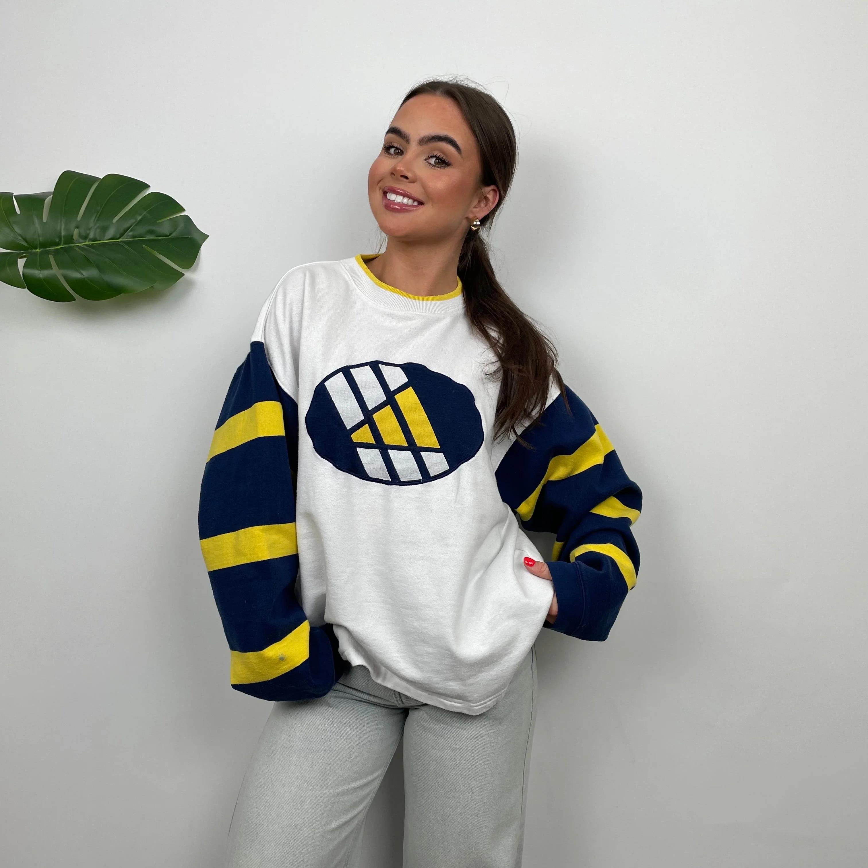 Adidas RARE White Embroidered Logo Sweatshirt (M) - Image 8