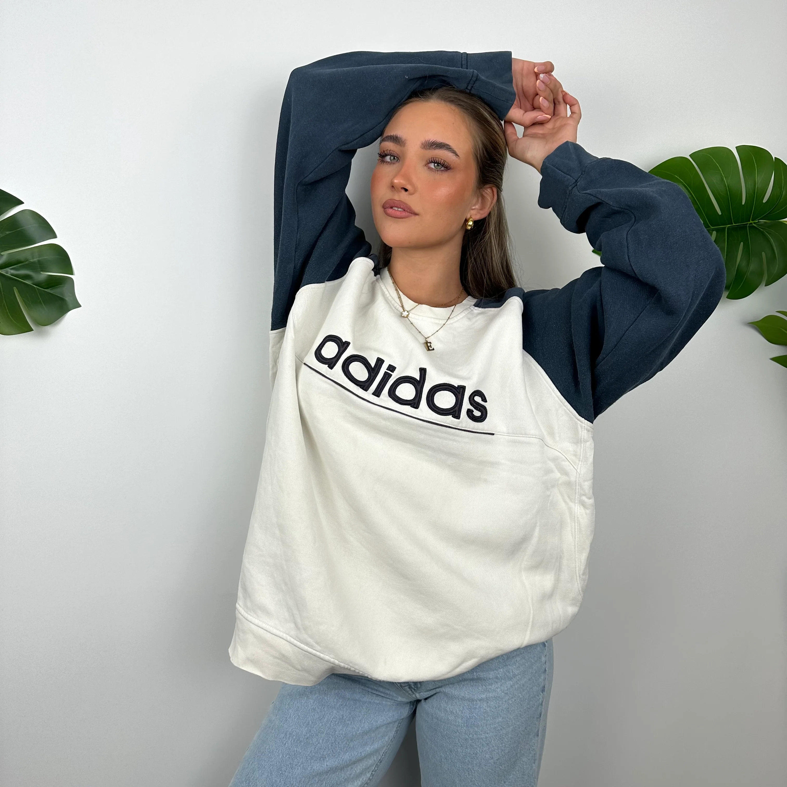 Adidas RARE White Embroidered Spell Out Sweatshirt (XL) - Image 4