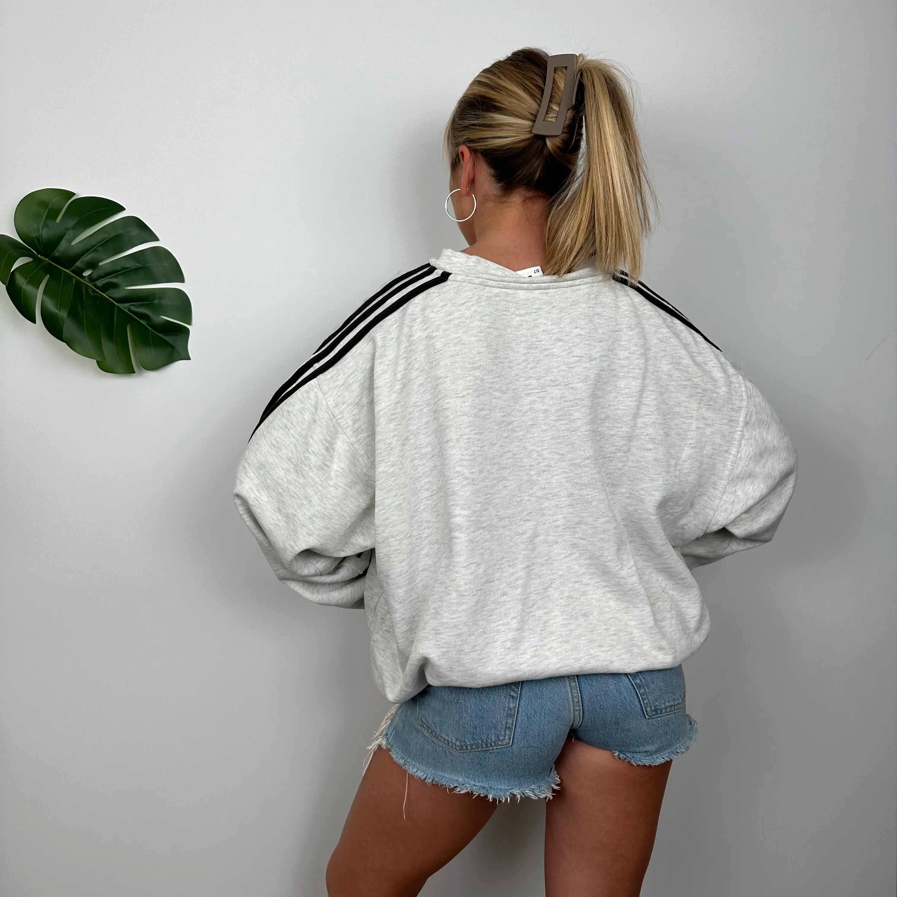 Adidas Grey Embroidered Spell Out Sweatshirt (M) - Image 4