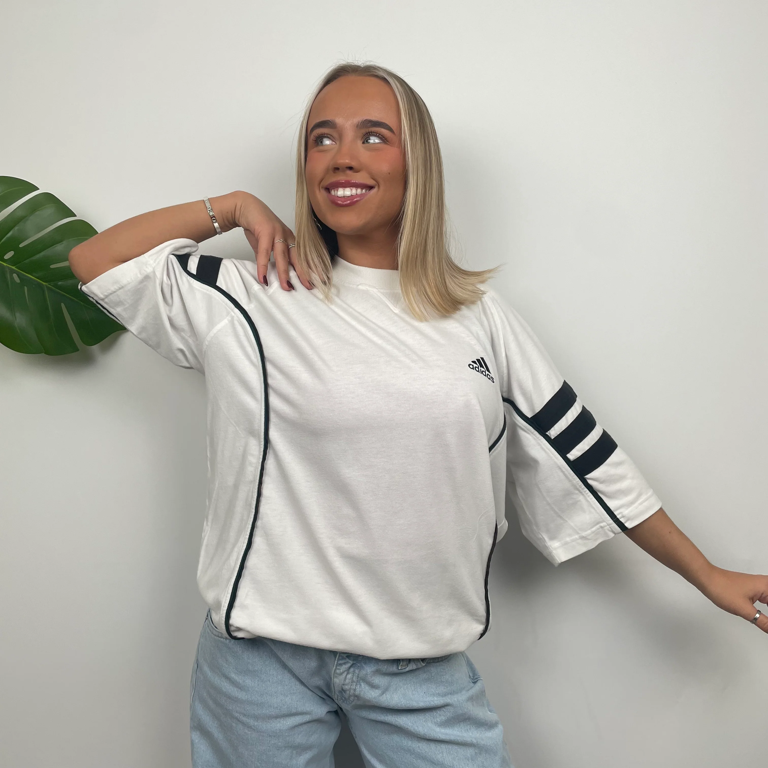 Adidas White Embroidered Spell Out T Shirt (L) - Image 3