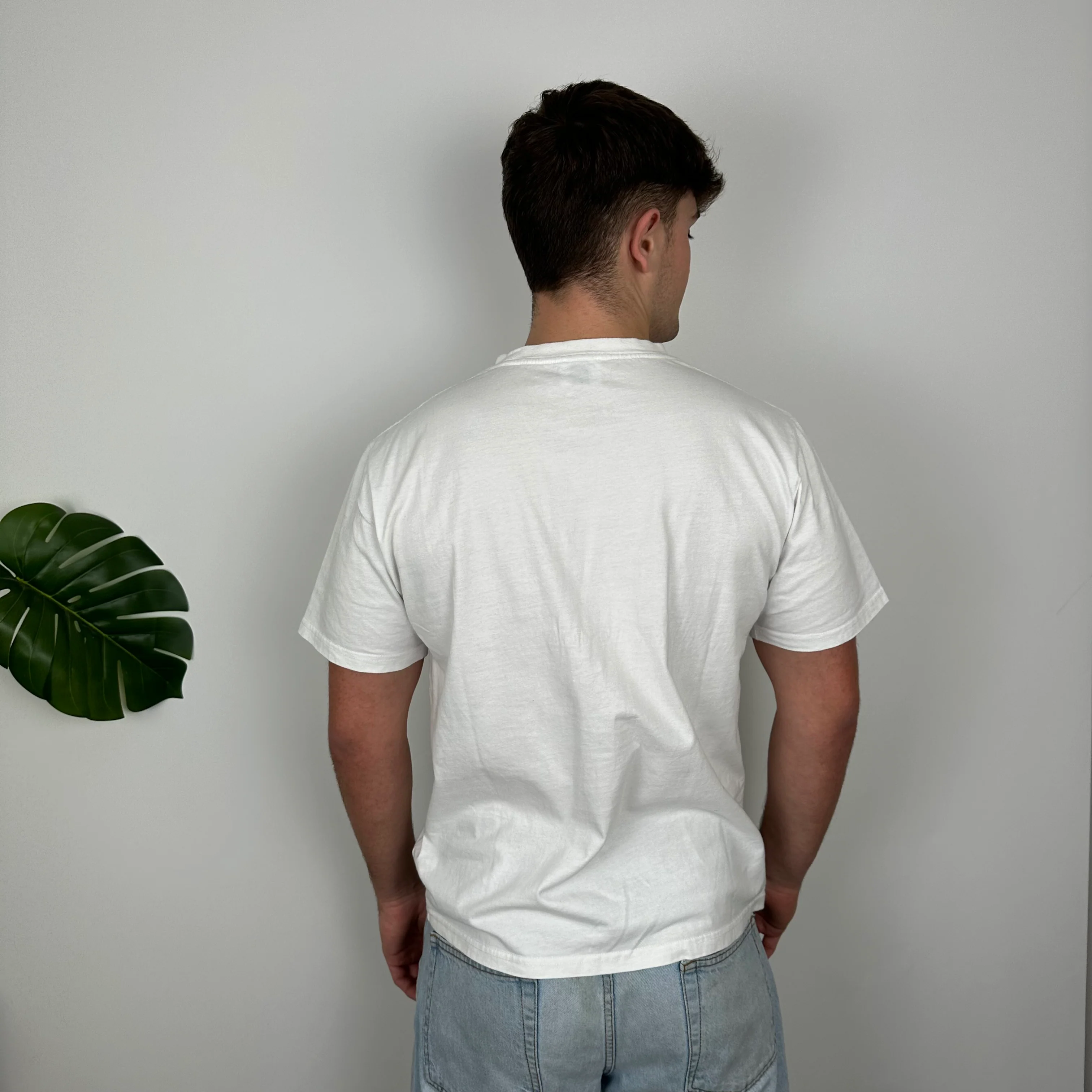 Burberry White Embroidered Spell Out T Shirt (L) - Image 10