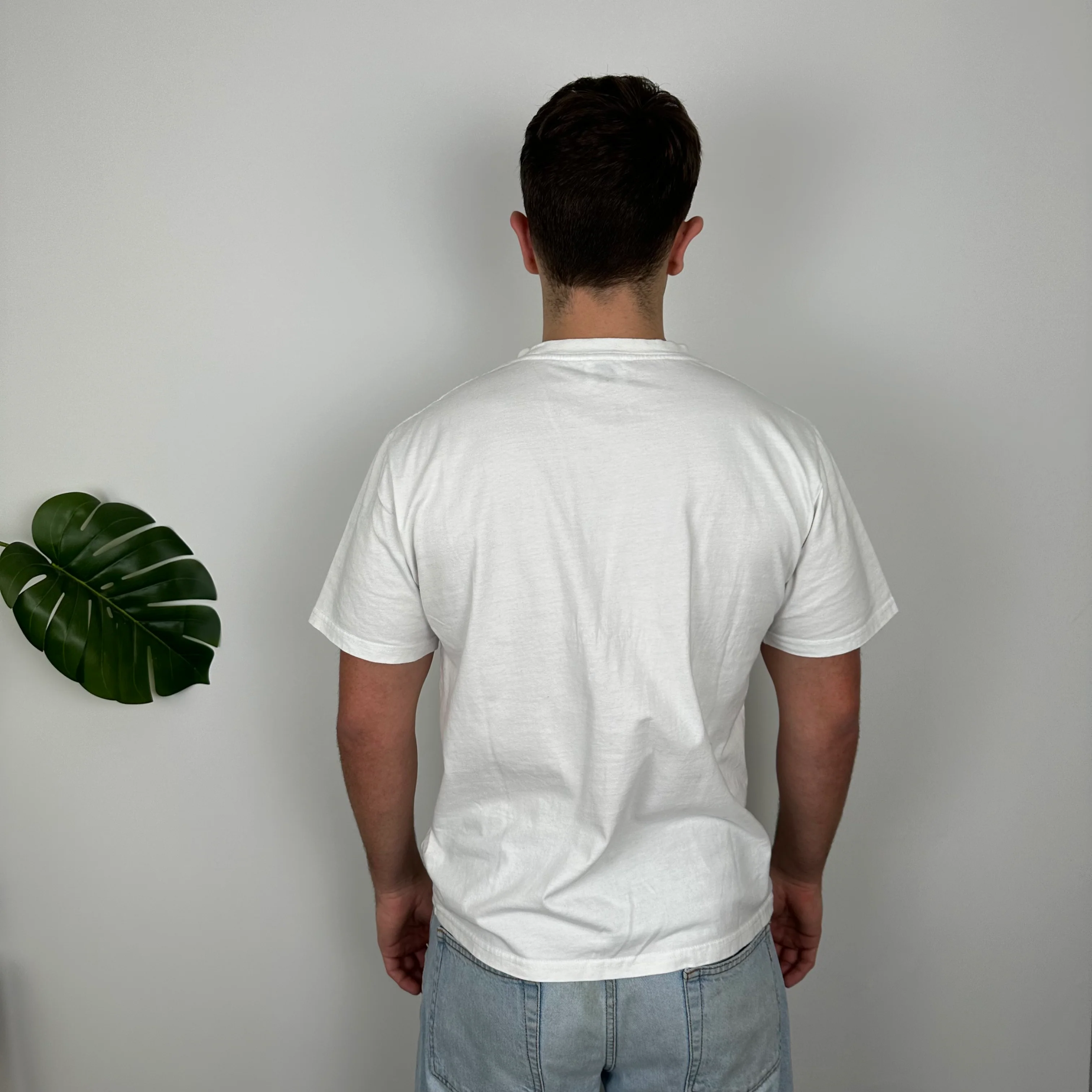 Burberry White Embroidered Spell Out T Shirt (L) - Image 9
