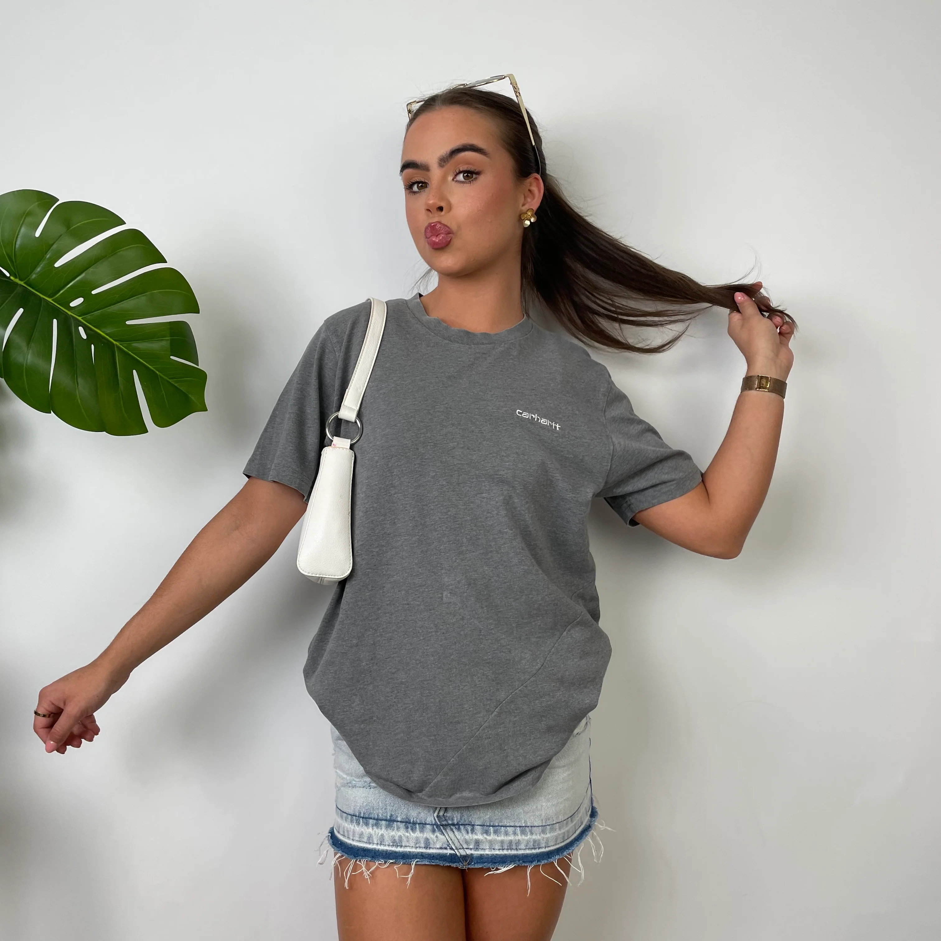 Carhartt Grey Spell Out T Shirt (M) - Image 5