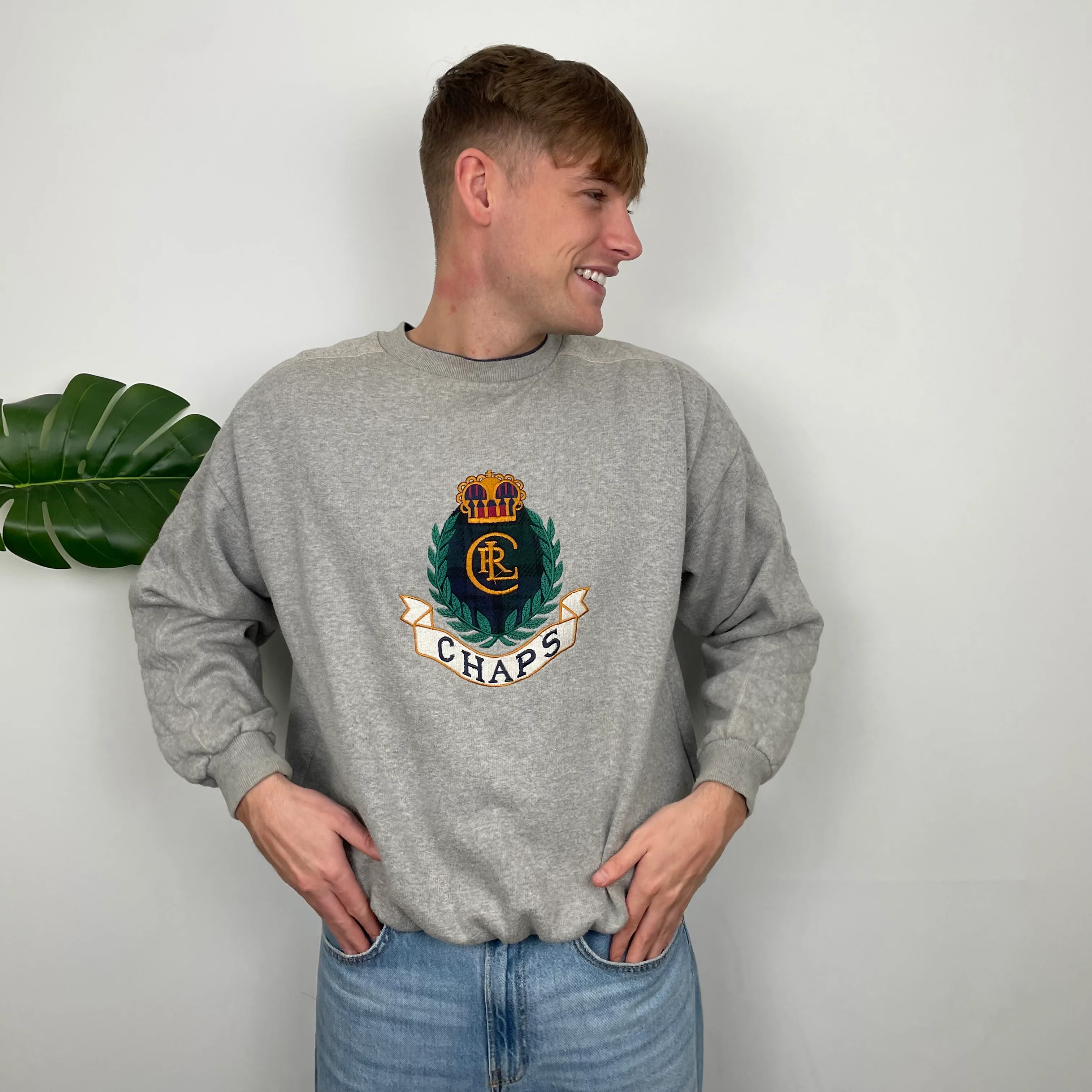 Chaps Ralph Lauren Grey Embroidered Spell Out Sweatshirt (L) - Image 4