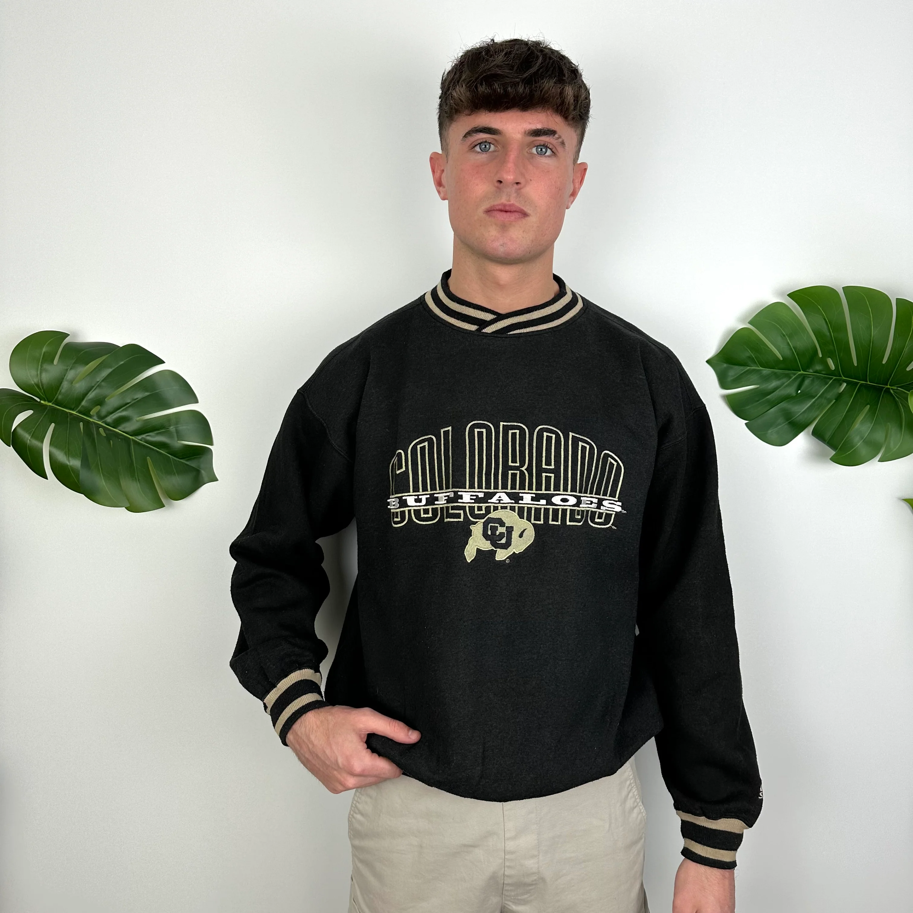 Colorado Buffaloes USA College Black Embroidered Spell Out Sweatshirt (M) - Image 5
