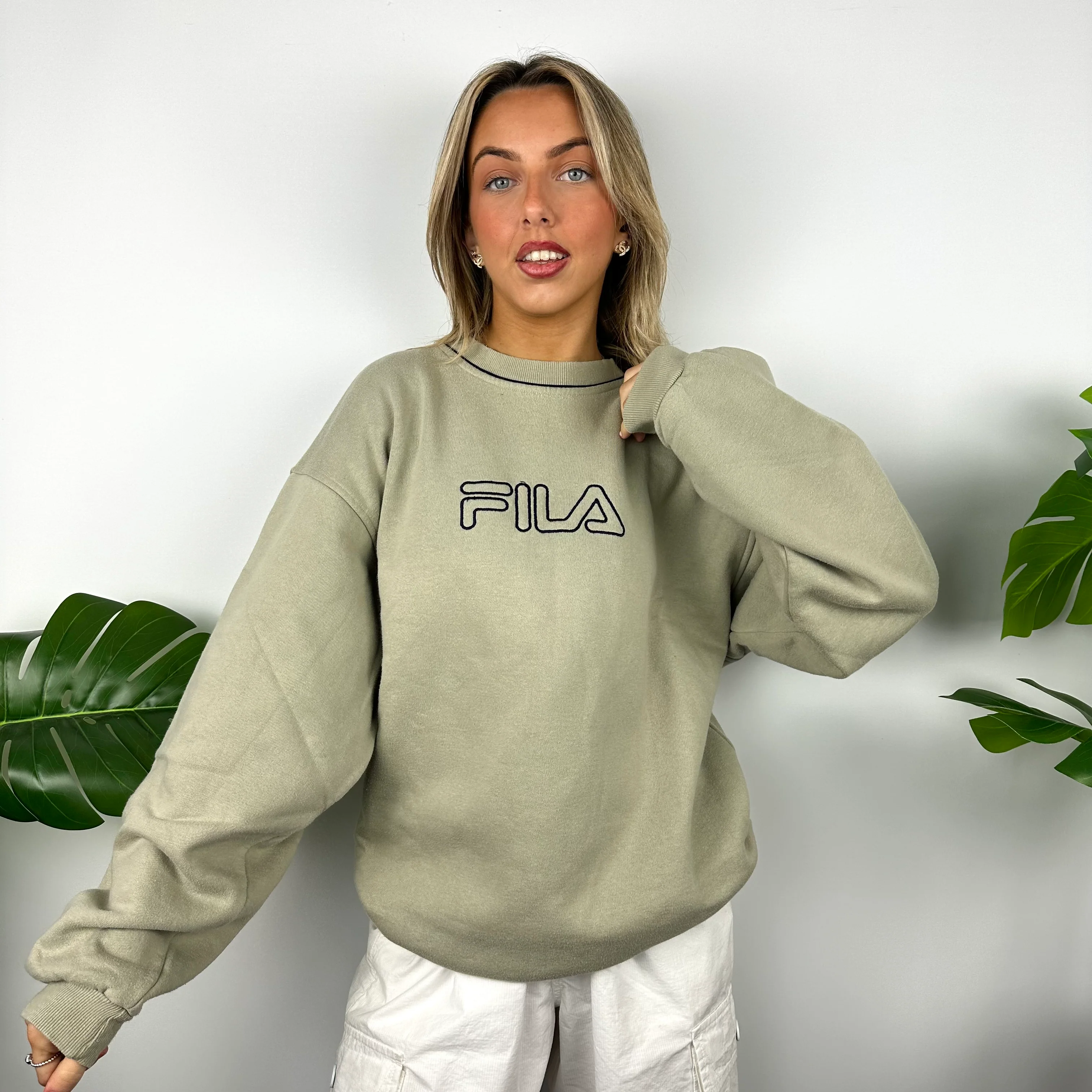 FILA Beige Embroidered Spell Out Sweatshirt (XL) - Image 3