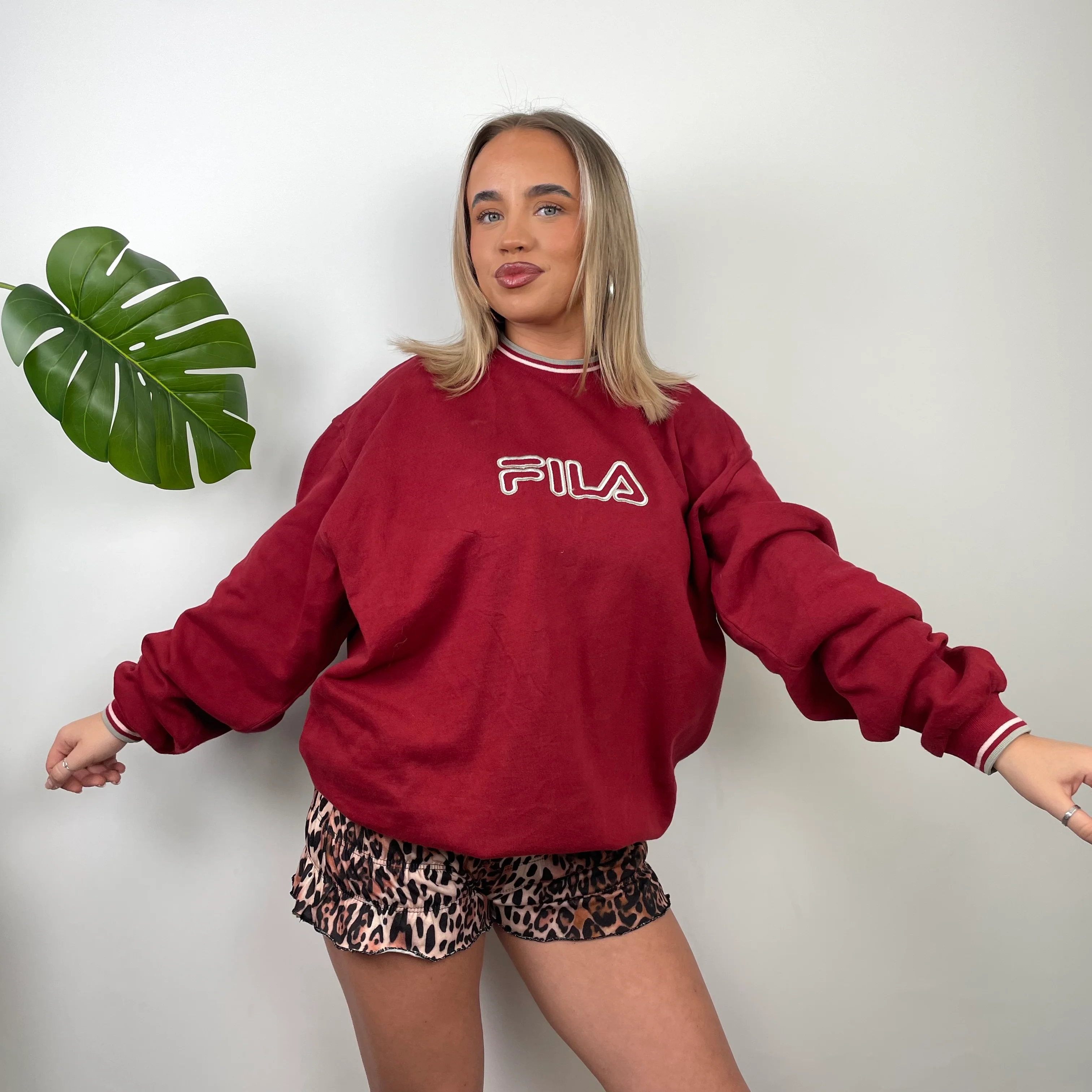 FILA Red Embroidered Spell Out Sweatshirt (XL) - Image 4