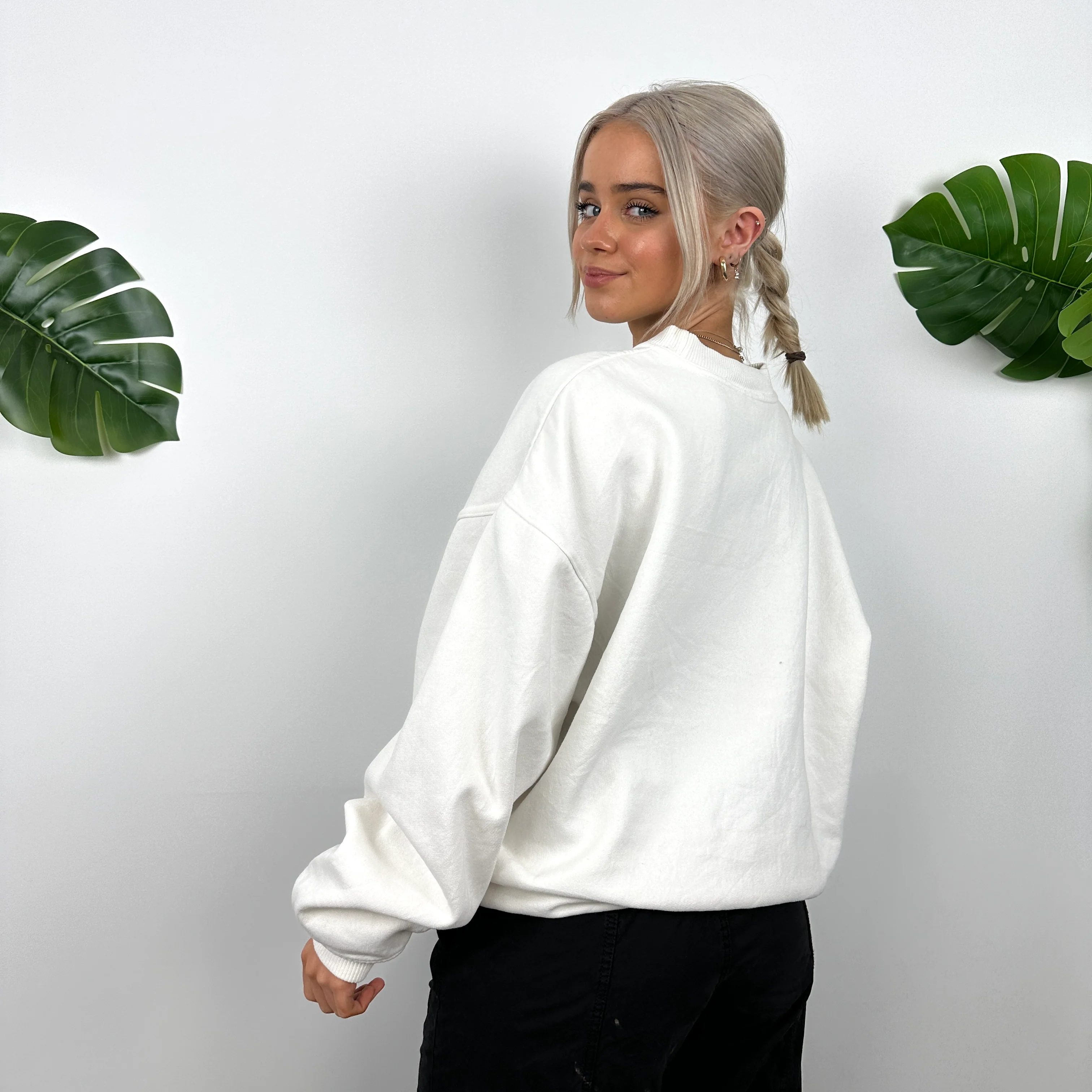 FILA White Embroidered Spell Out Sweatshirt (M) - Image 6