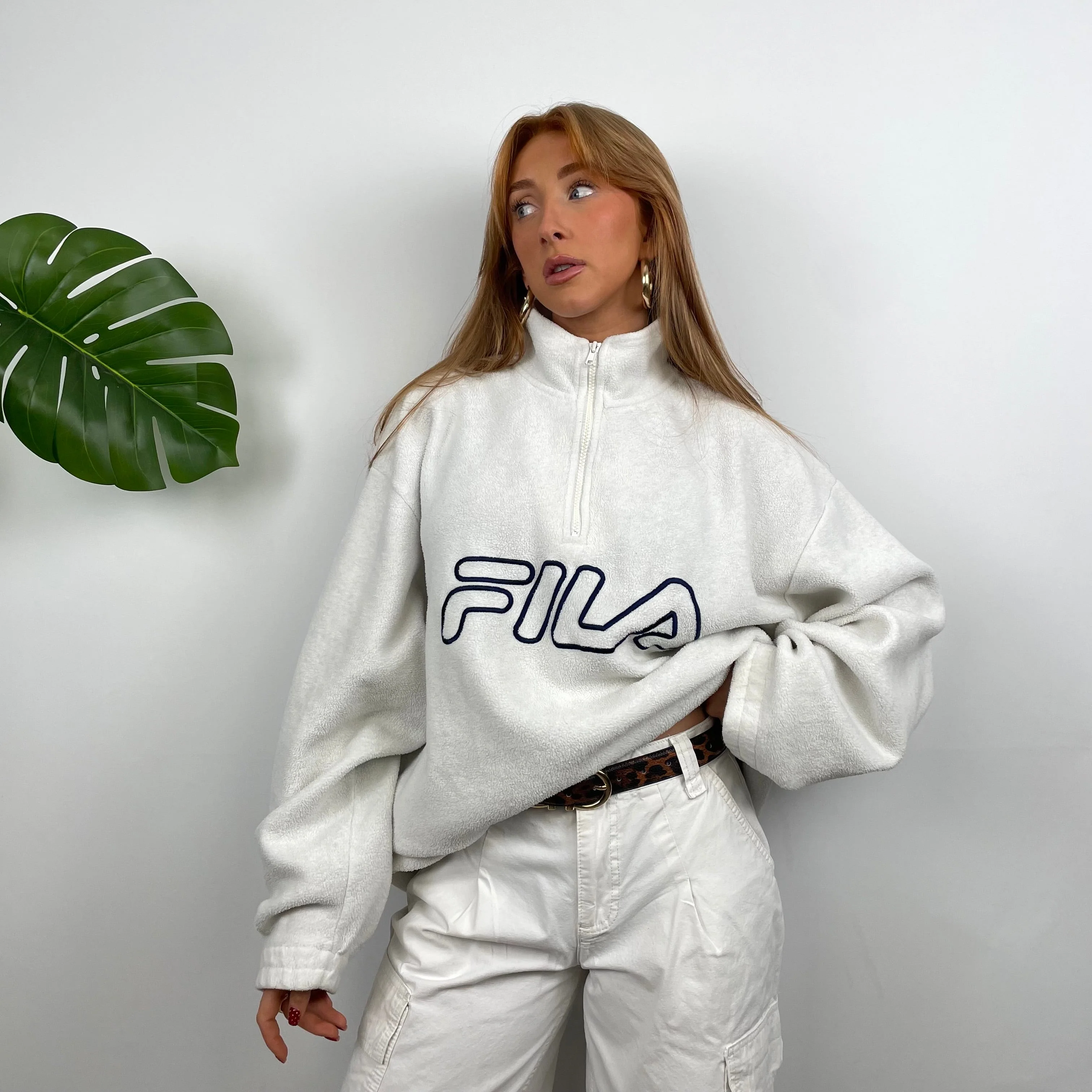 FILA White Embroidered Spell Out Teddy Bear Fleece Quarter Zip Sweatshirt (M) - Image 3