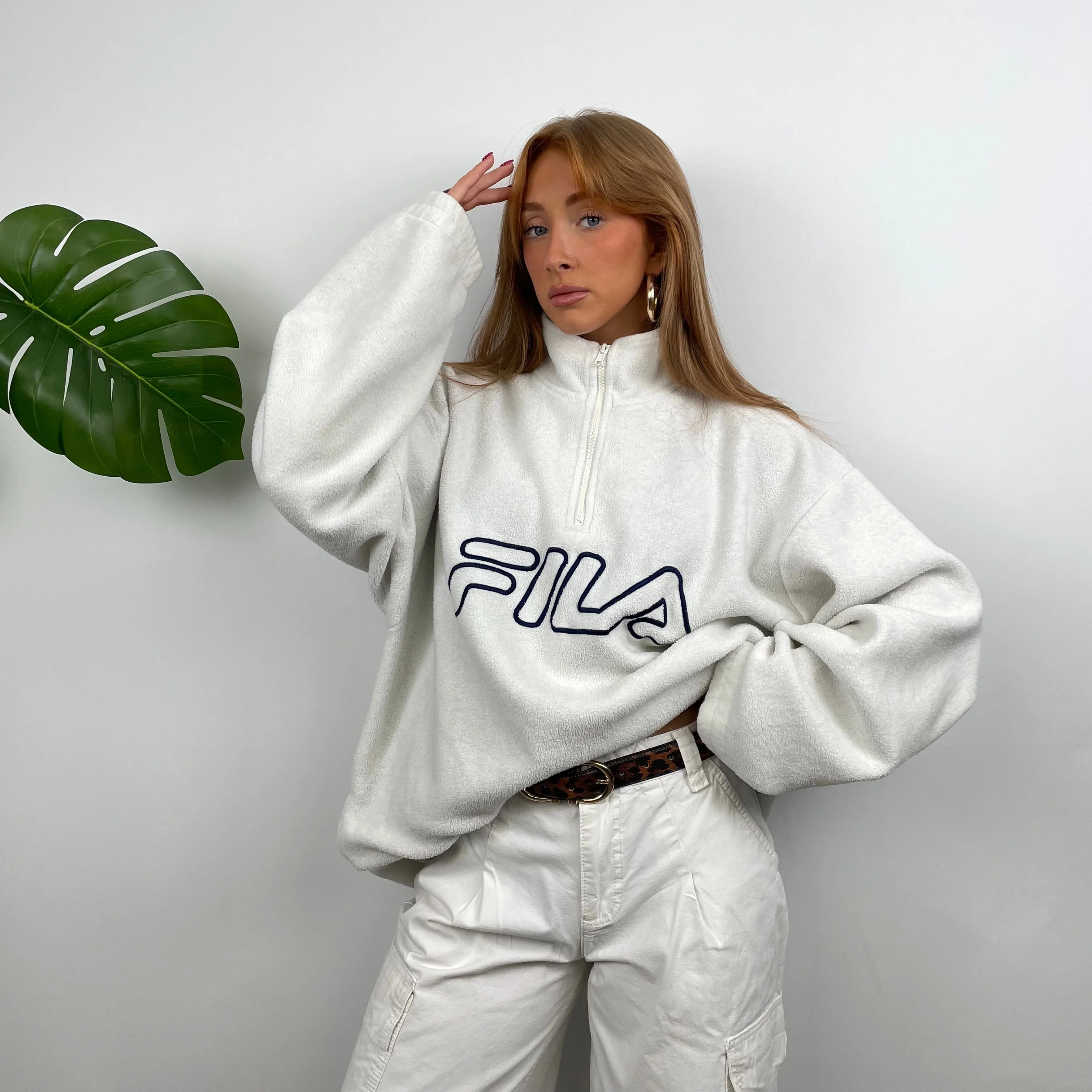 FILA White Embroidered Spell Out Teddy Bear Fleece Quarter Zip Sweatshirt (M) - Image 4