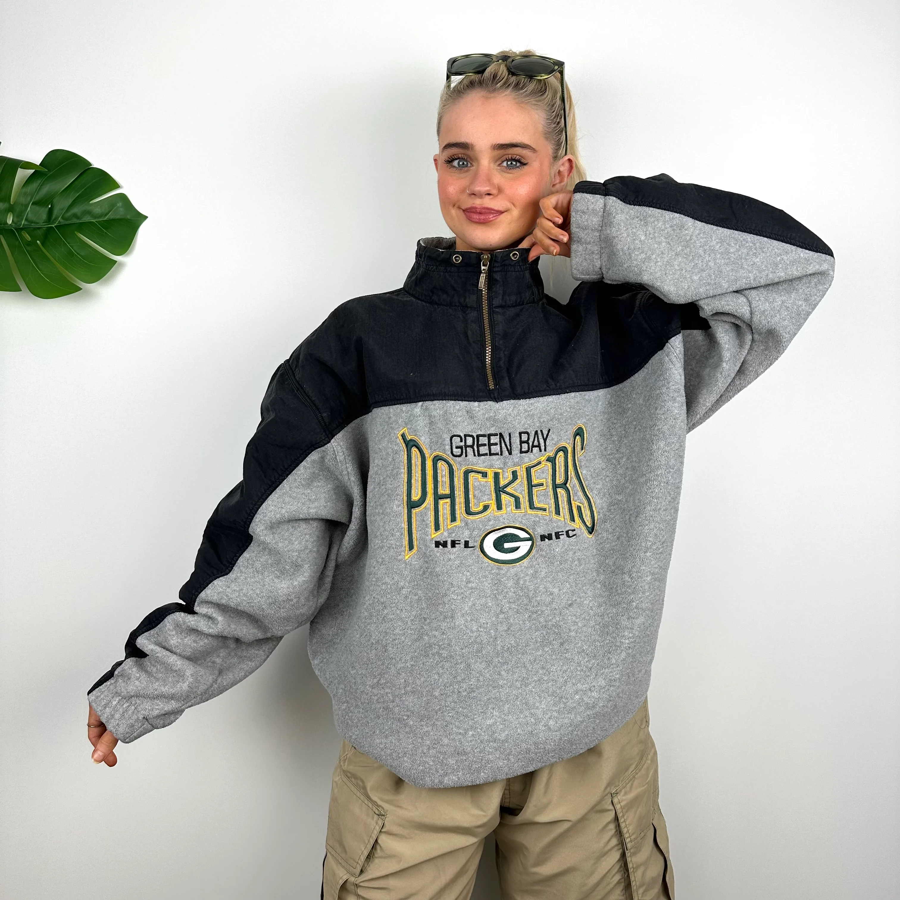 Green Bay Packers RARE Black & Grey Embroidered Spell Out Quarter Zip Sweatshirt (L) - Image 4