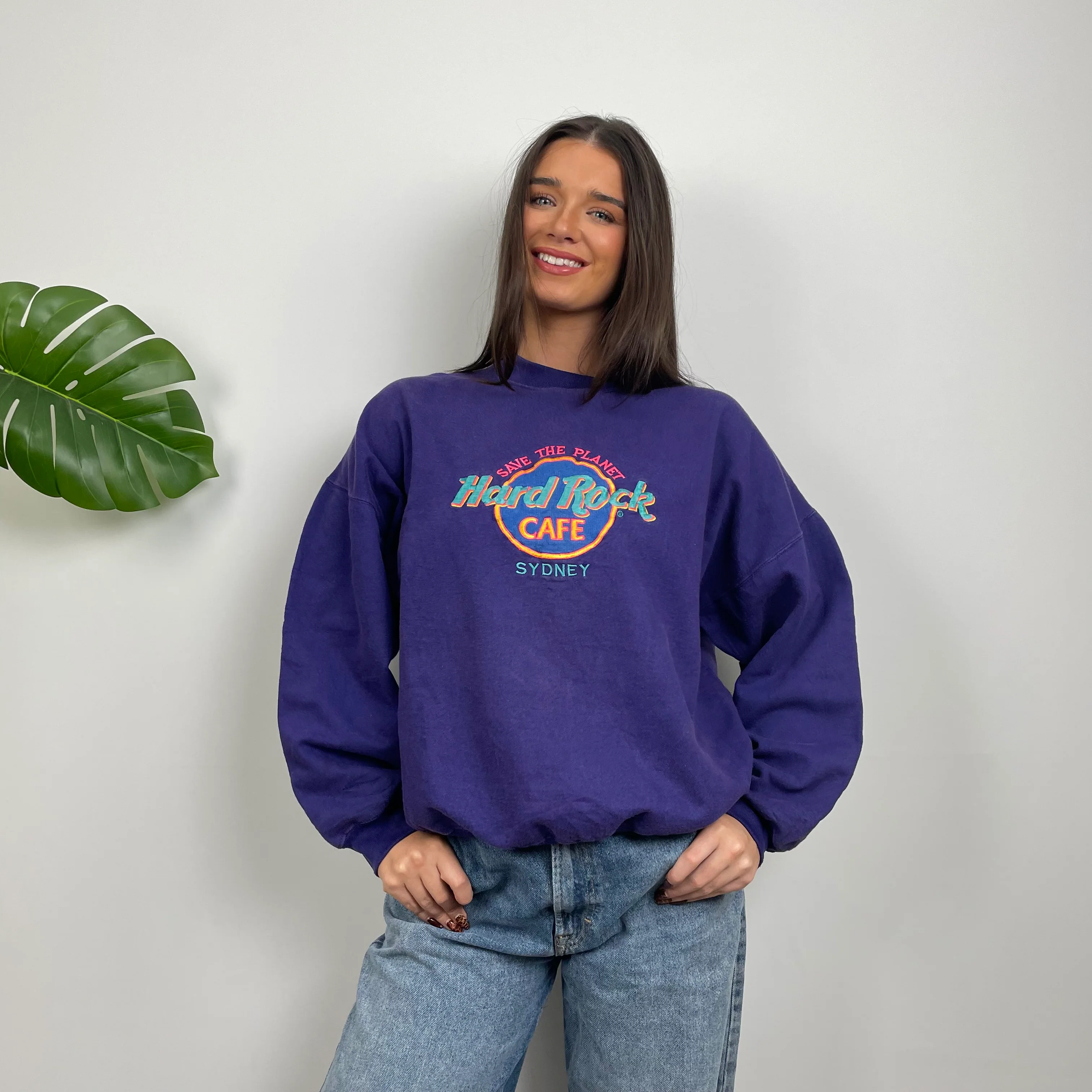 Hard Rock Cafe Sydney Purple Spell Out Sweatshirt (M) - Image 4