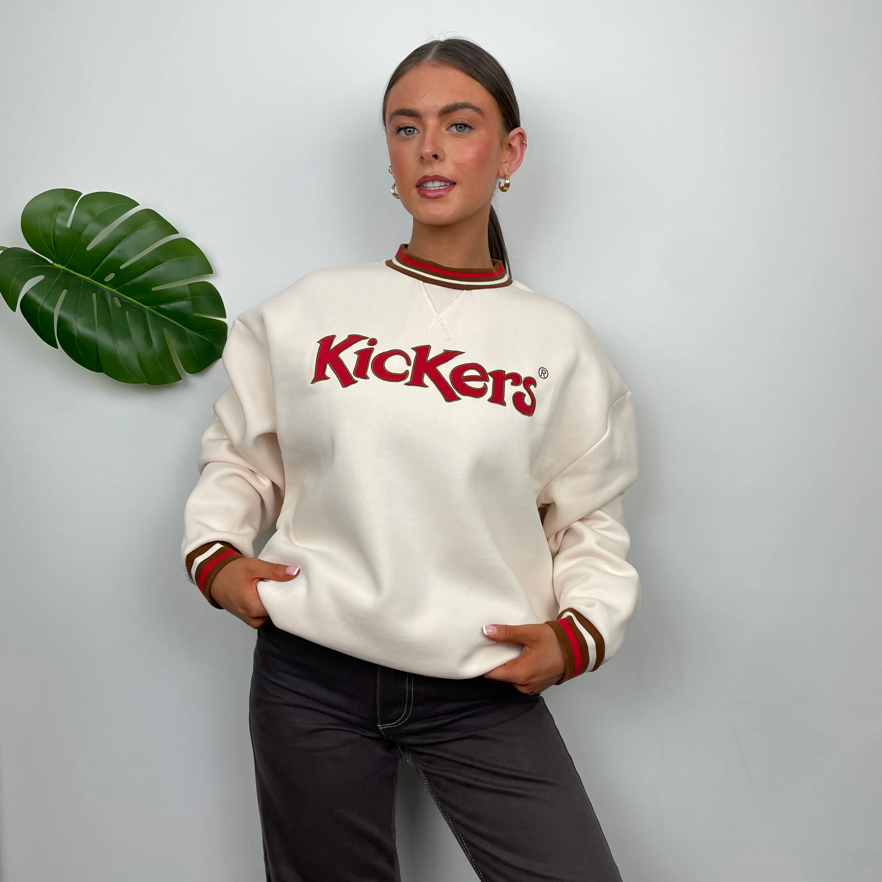 Kickers RARE Cream Embroidered Spell Out Sweatshirt (M) - Image 4