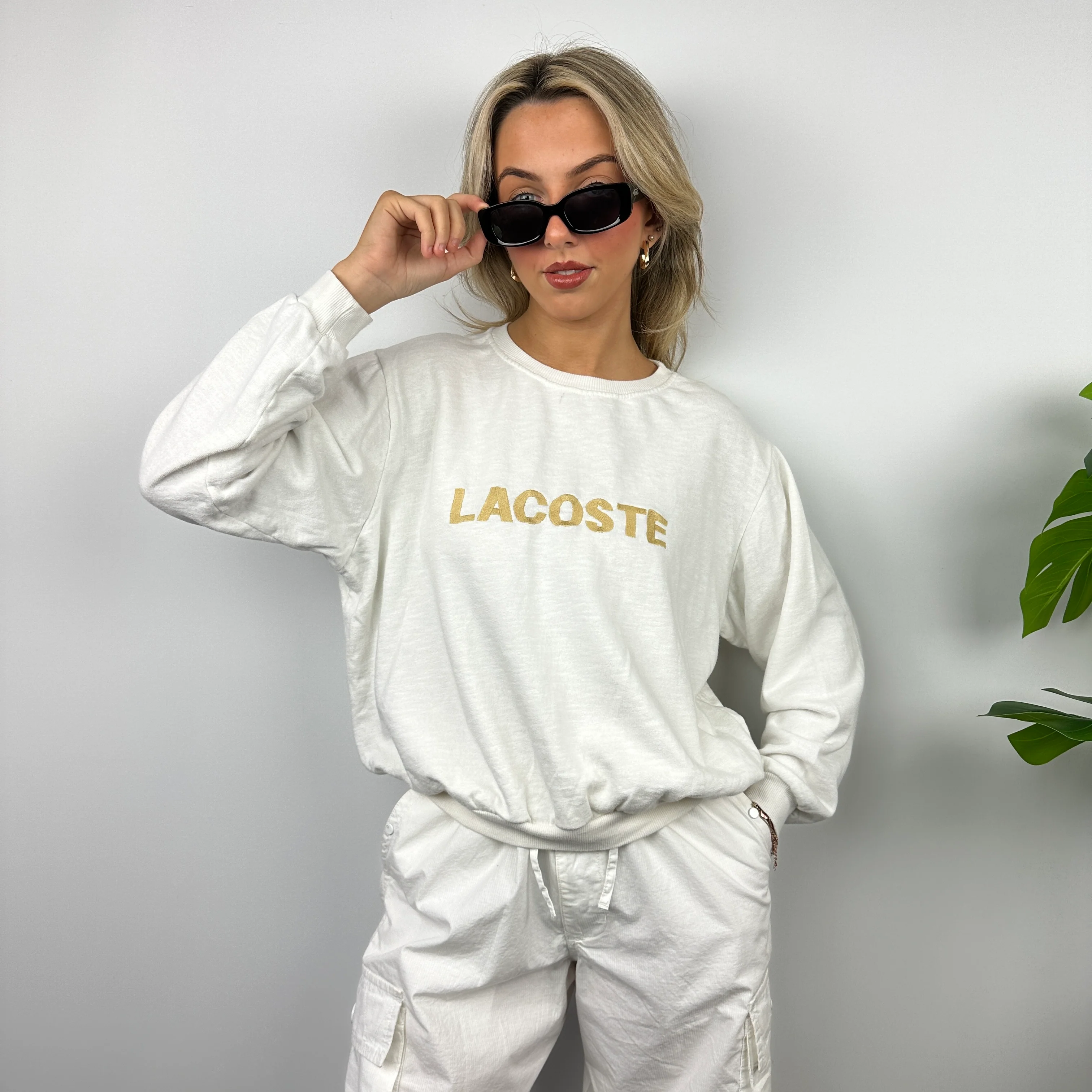 Lacoste White Embroidered Spell Out Sweatshirt (XS) - Image 6