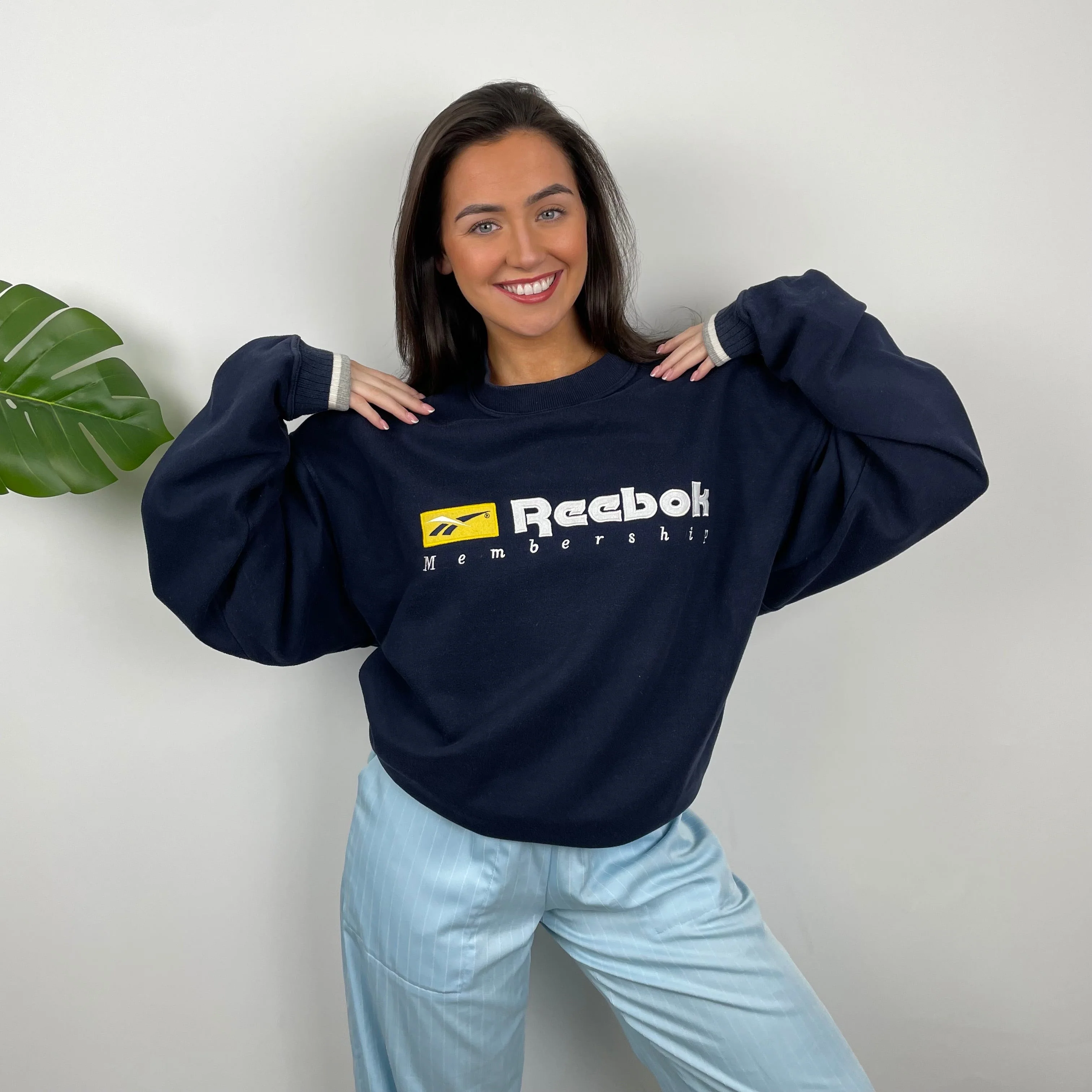 Reebok Membership RARE Navy Embroidered Spell Out Sweatshirt  (M) - Image 3