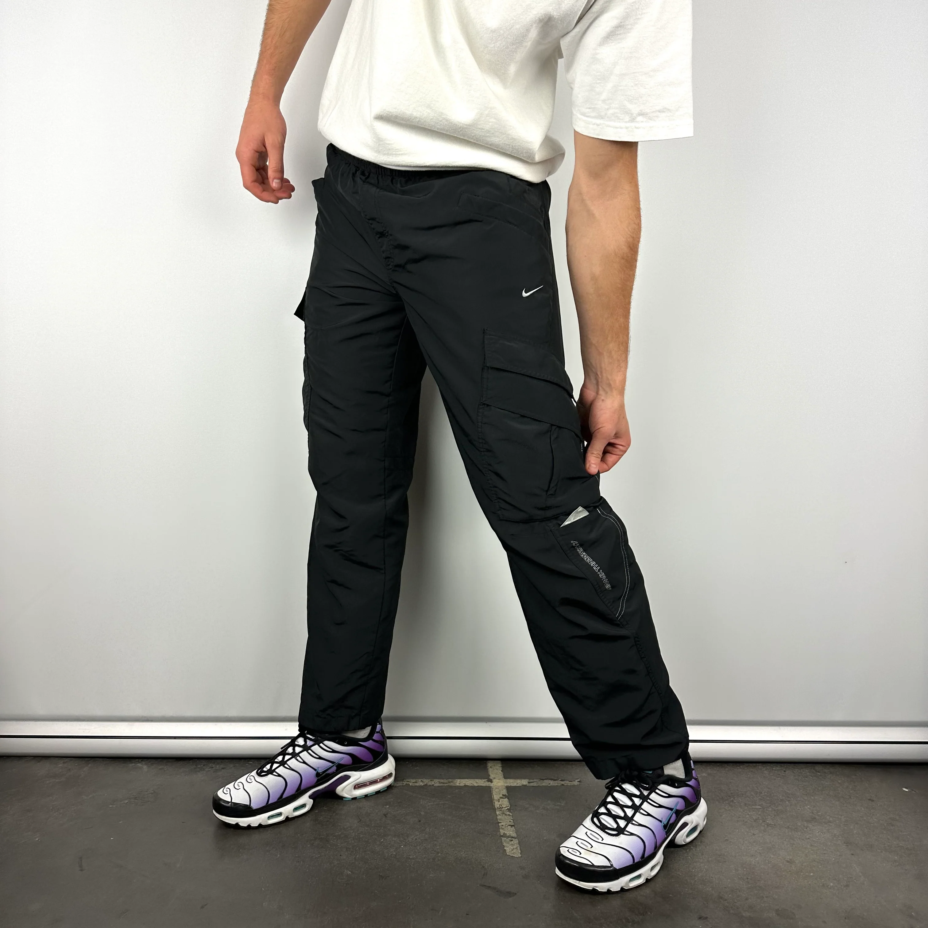 Nike Air Max Black Spell Out Track Pants (M) - Image 2