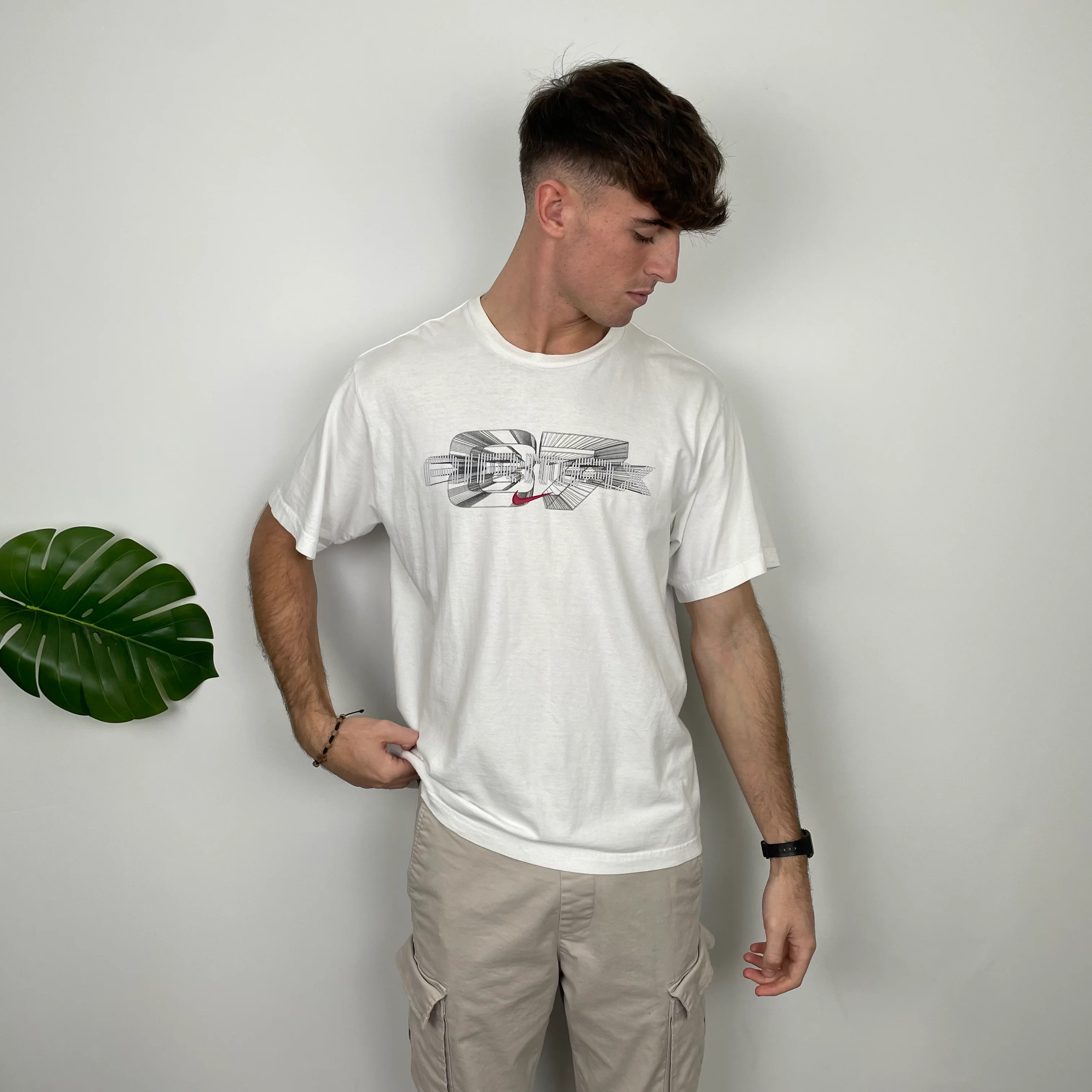 Nike Air Max White Spell Out T Shirt (L) - Image 2