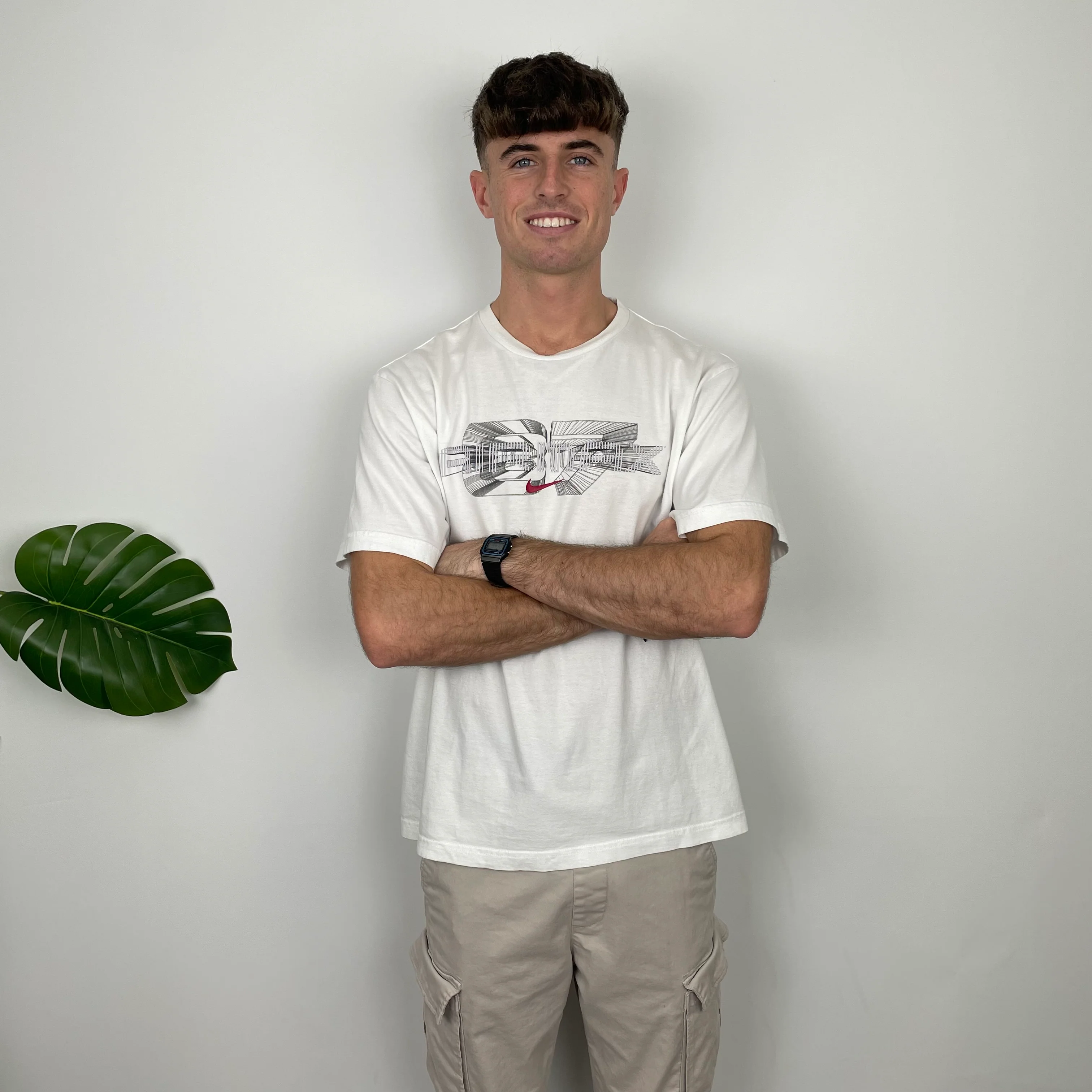 Nike Air Max White Spell Out T Shirt (L) - Image 3