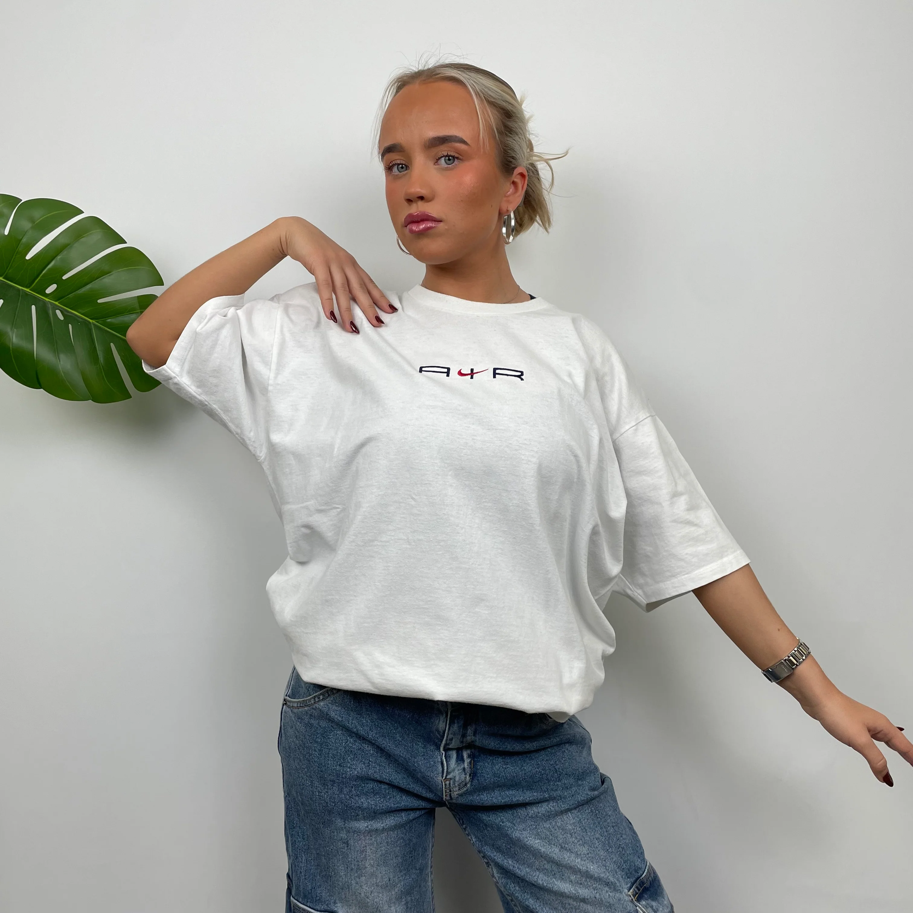 Nike Air White Embroidered Spell Out T Shirt (L) - Image 3