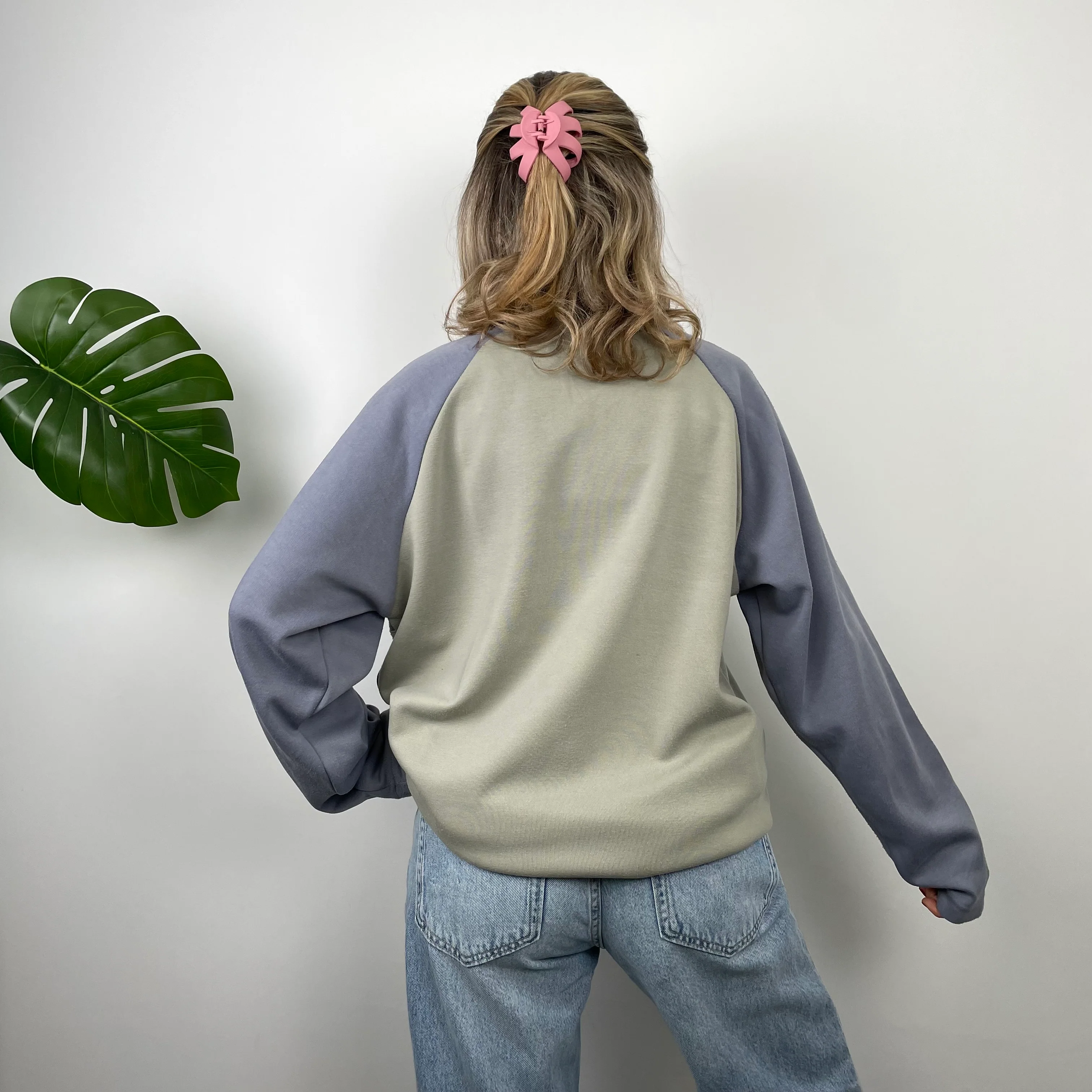 Nike Athletic Green and Grey Embroidered Spell Out Sweatshirt (L) - Image 6