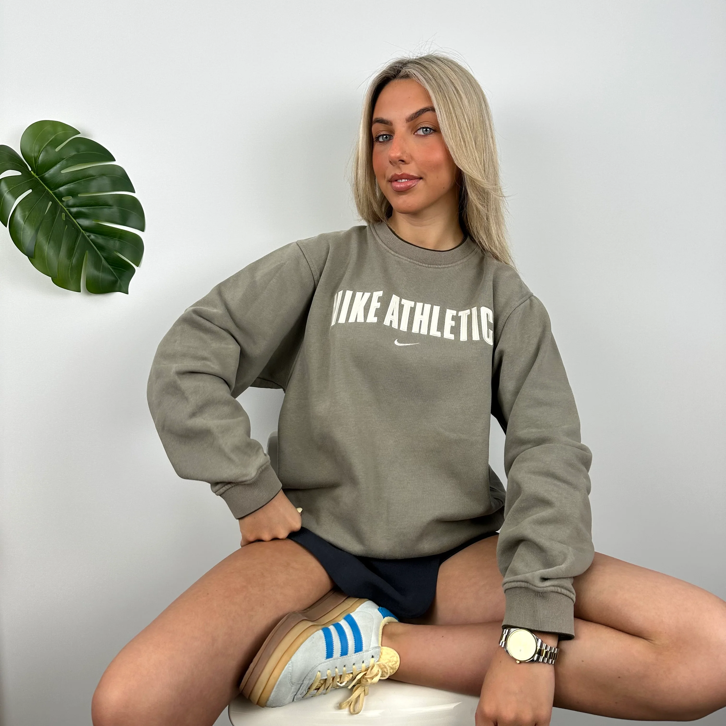 Nike Athletic Khaki Embroidered Spell Out Sweatshirt (S) - Image 4