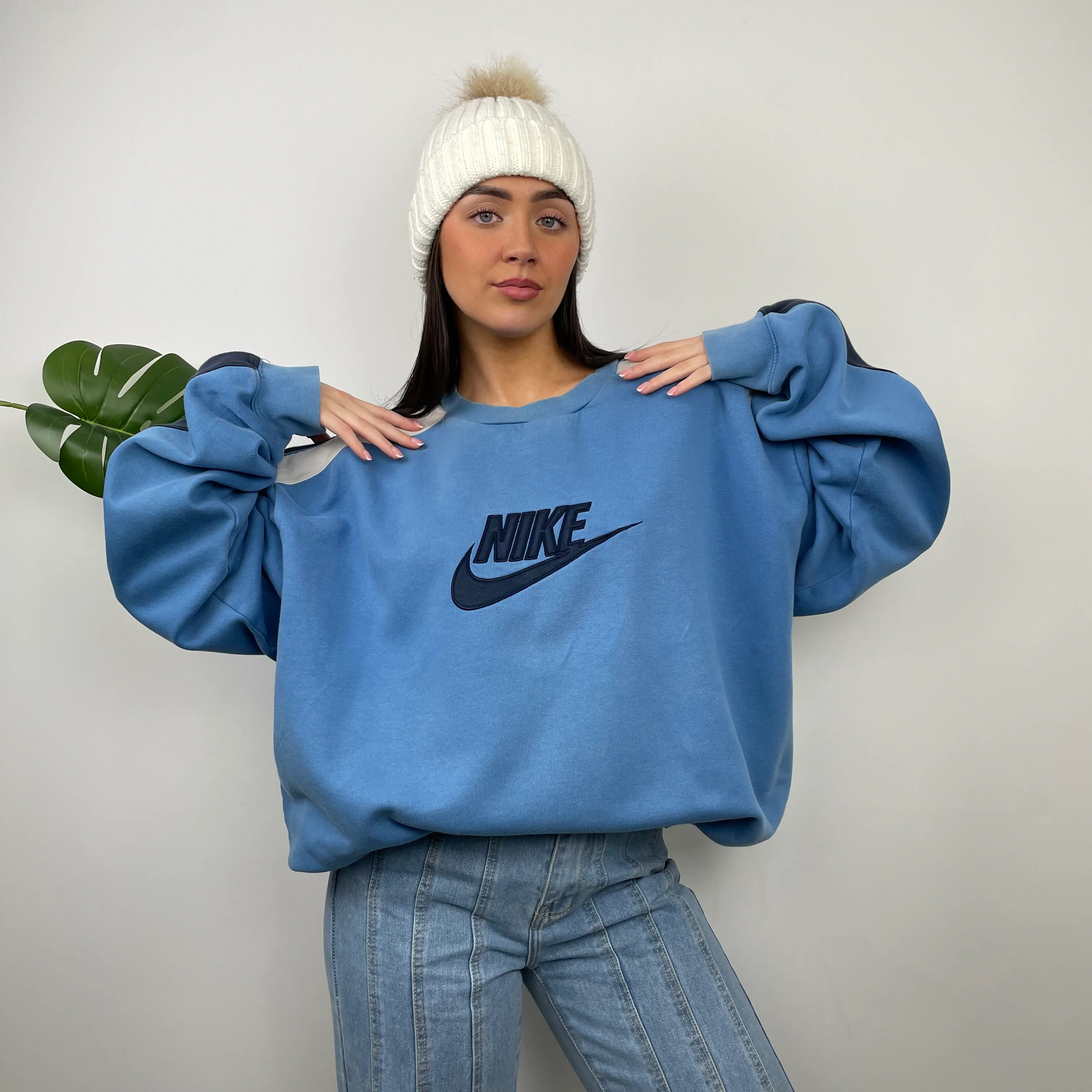 Nike Baby Blue Embroidered Spell Out Sweatshirt (XXL) - Image 2