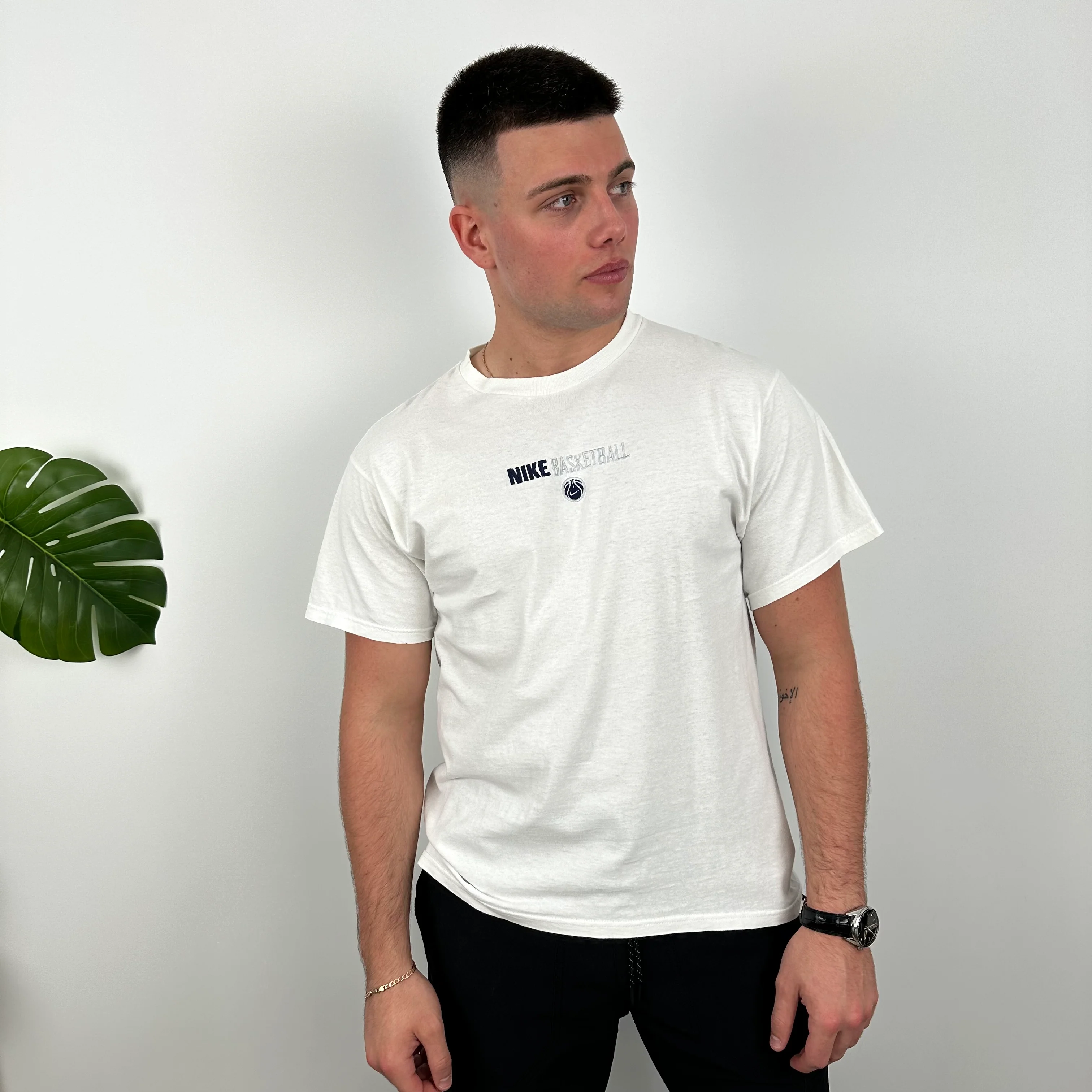 Nike Basketball White Embroidered Spell Out T Shirt (M) - Image 3