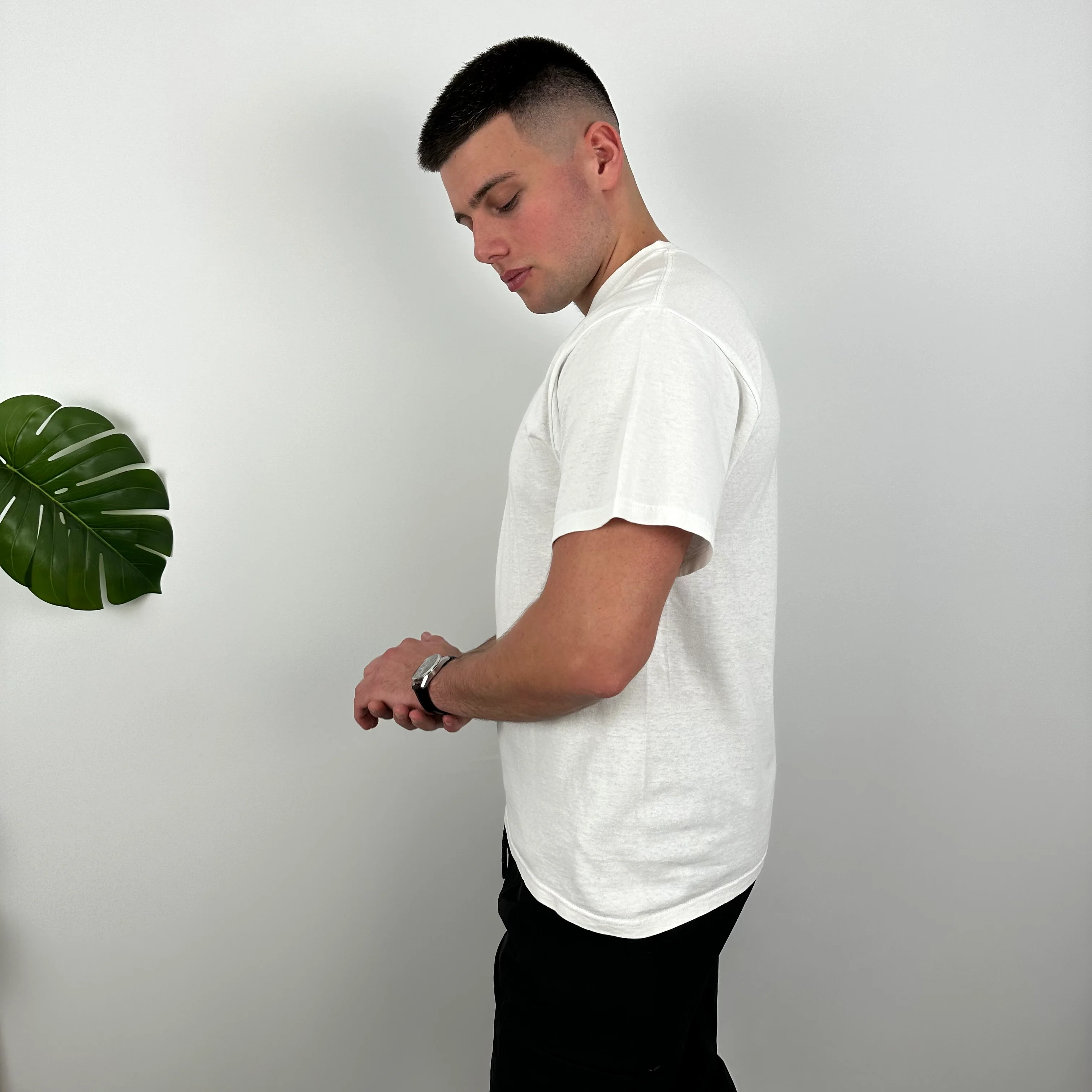 Nike Basketball White Embroidered Spell Out T Shirt (M) - Image 7