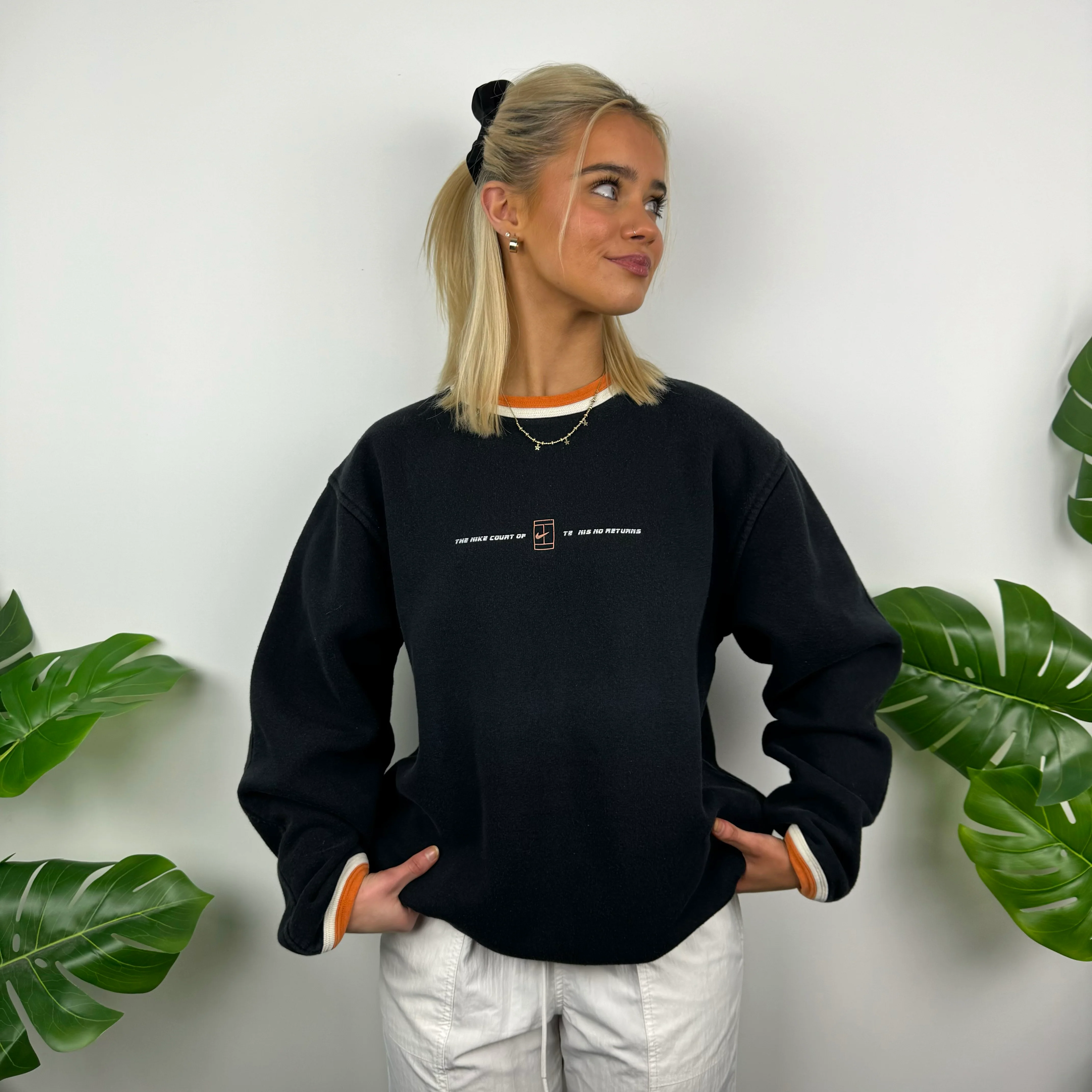 Nike Black Challenge Court Spell Out Sweatshirt (M) - Image 3