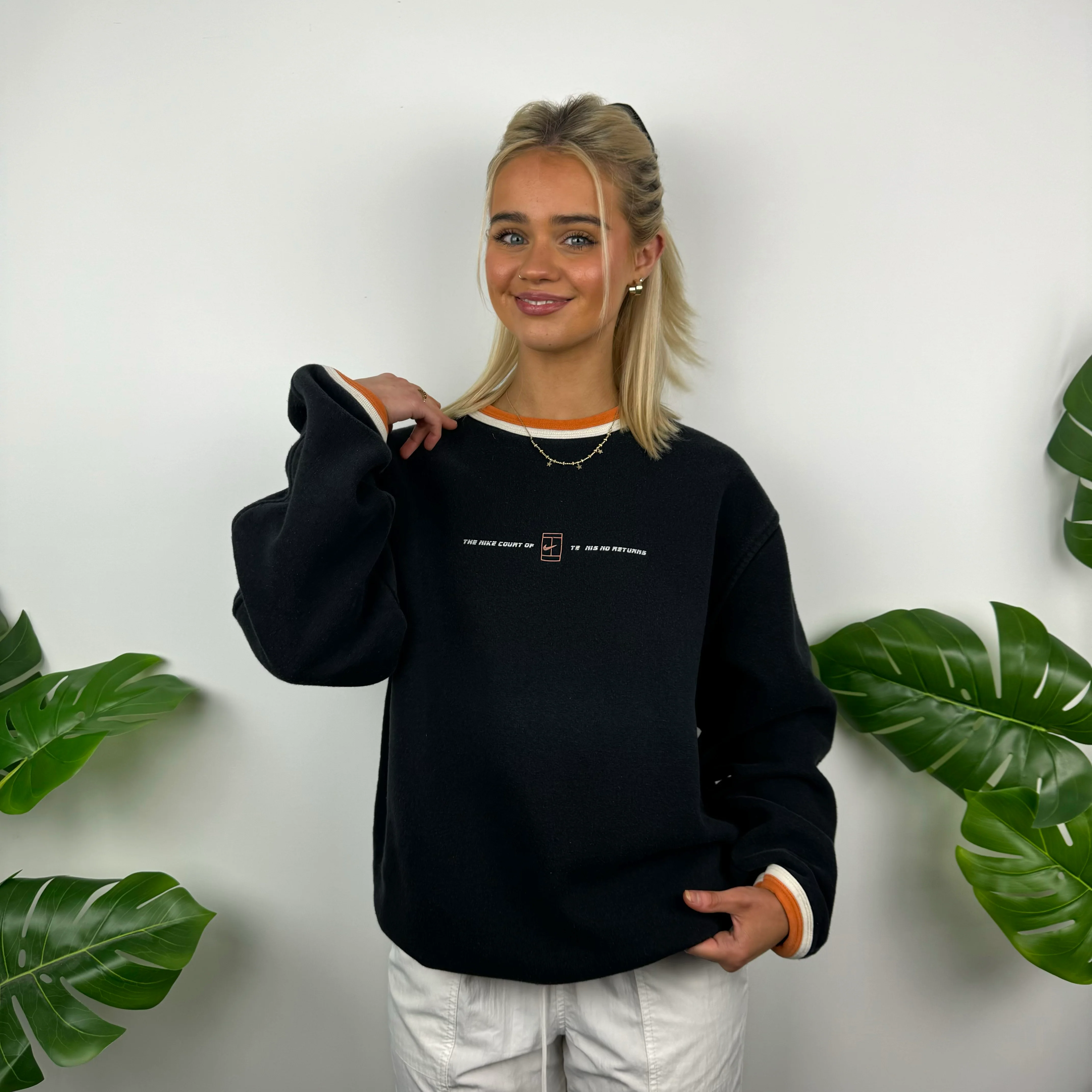 Nike Black Challenge Court Spell Out Sweatshirt (M) - Image 6