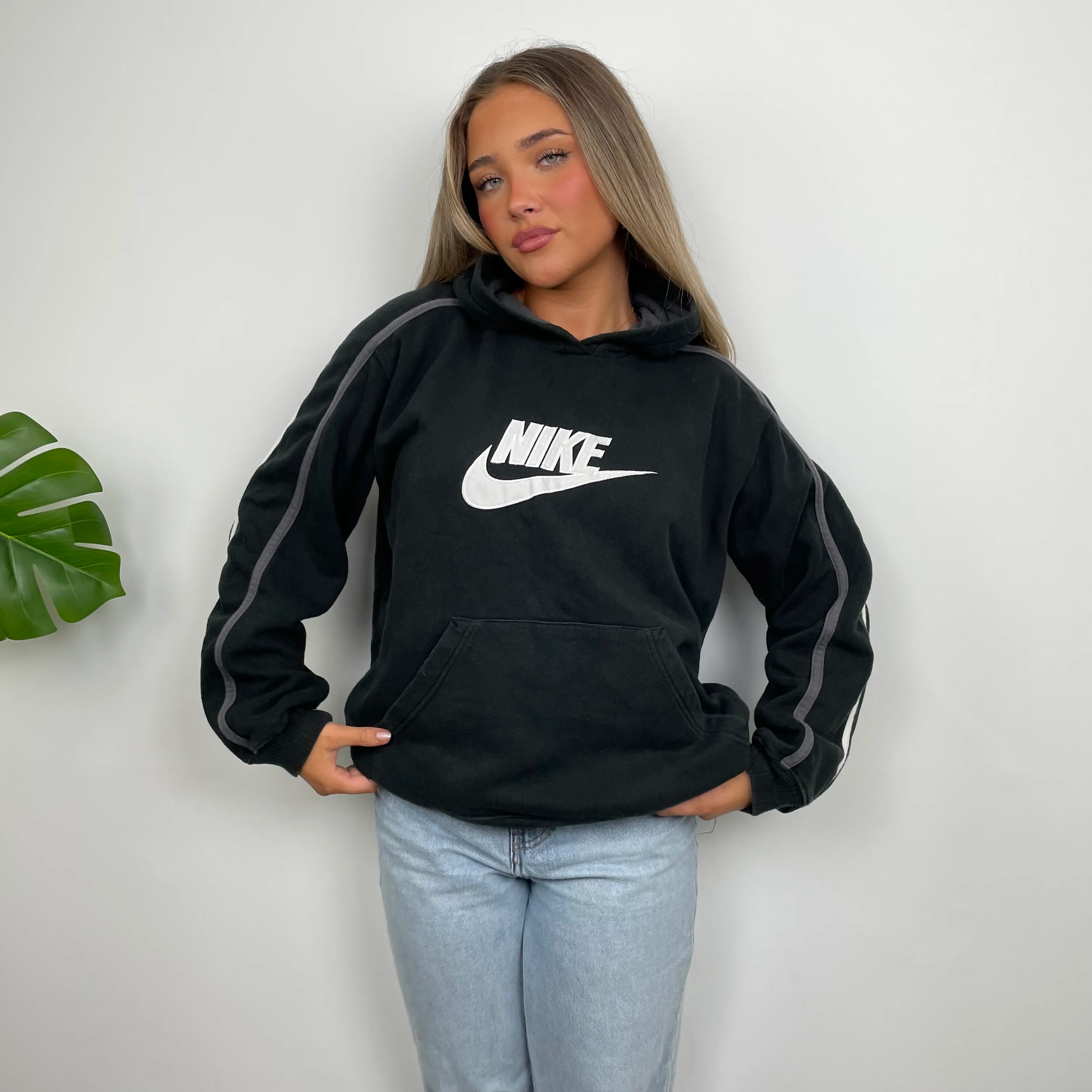 Nike Black Embroidered Spell Out Hoodie (M) - Image 4