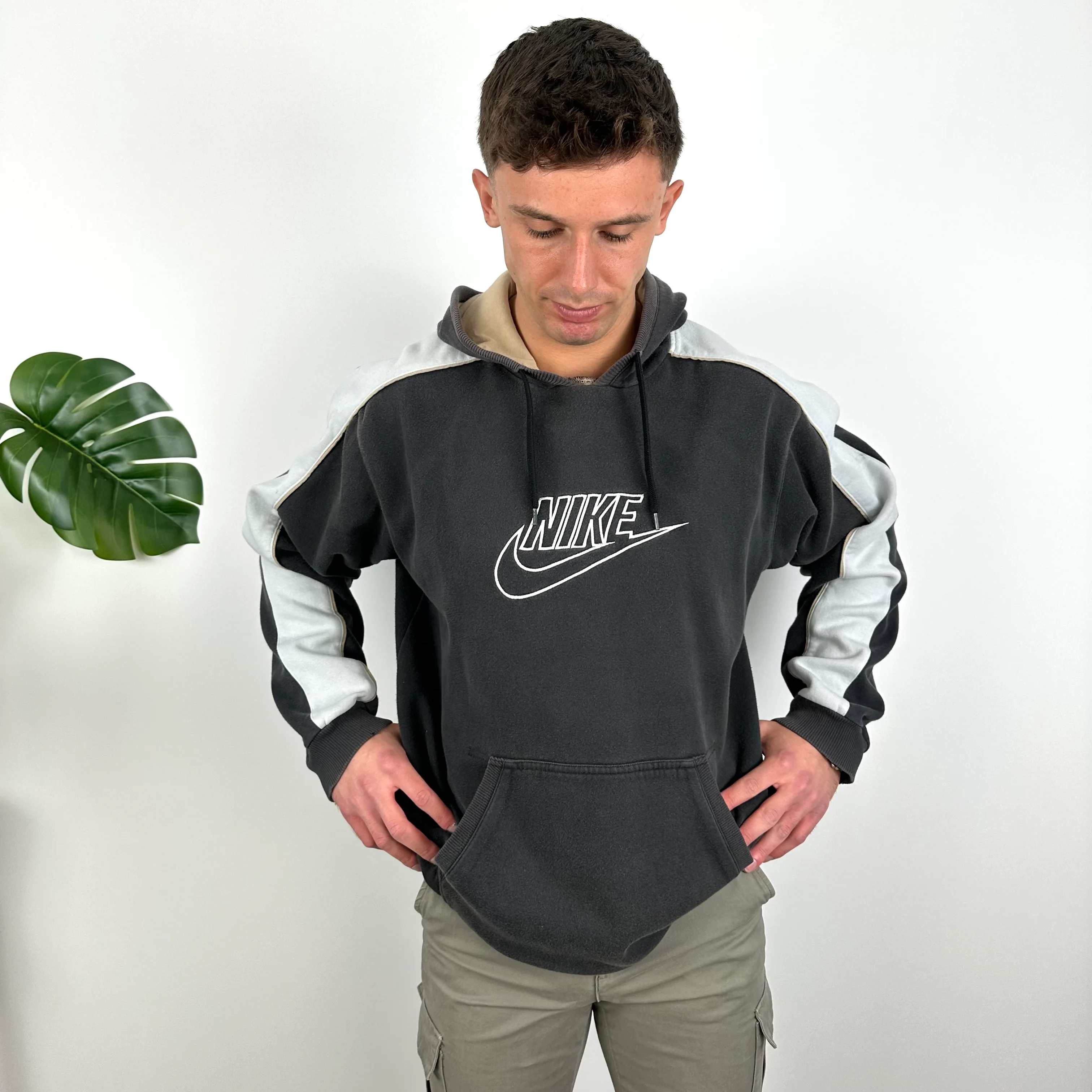 Nike Black Embroidered Spell Out Hoodie (XL) - Image 3