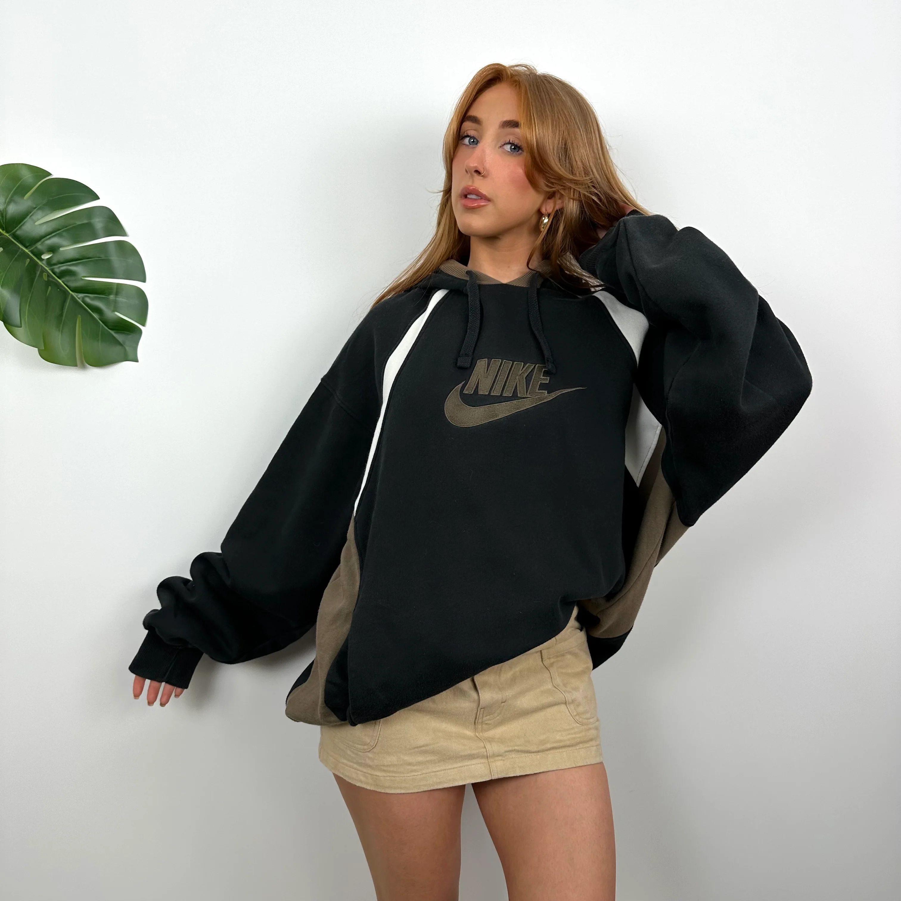 Nike Black Embroidered Spell Out Hoodie (XL) - Image 2