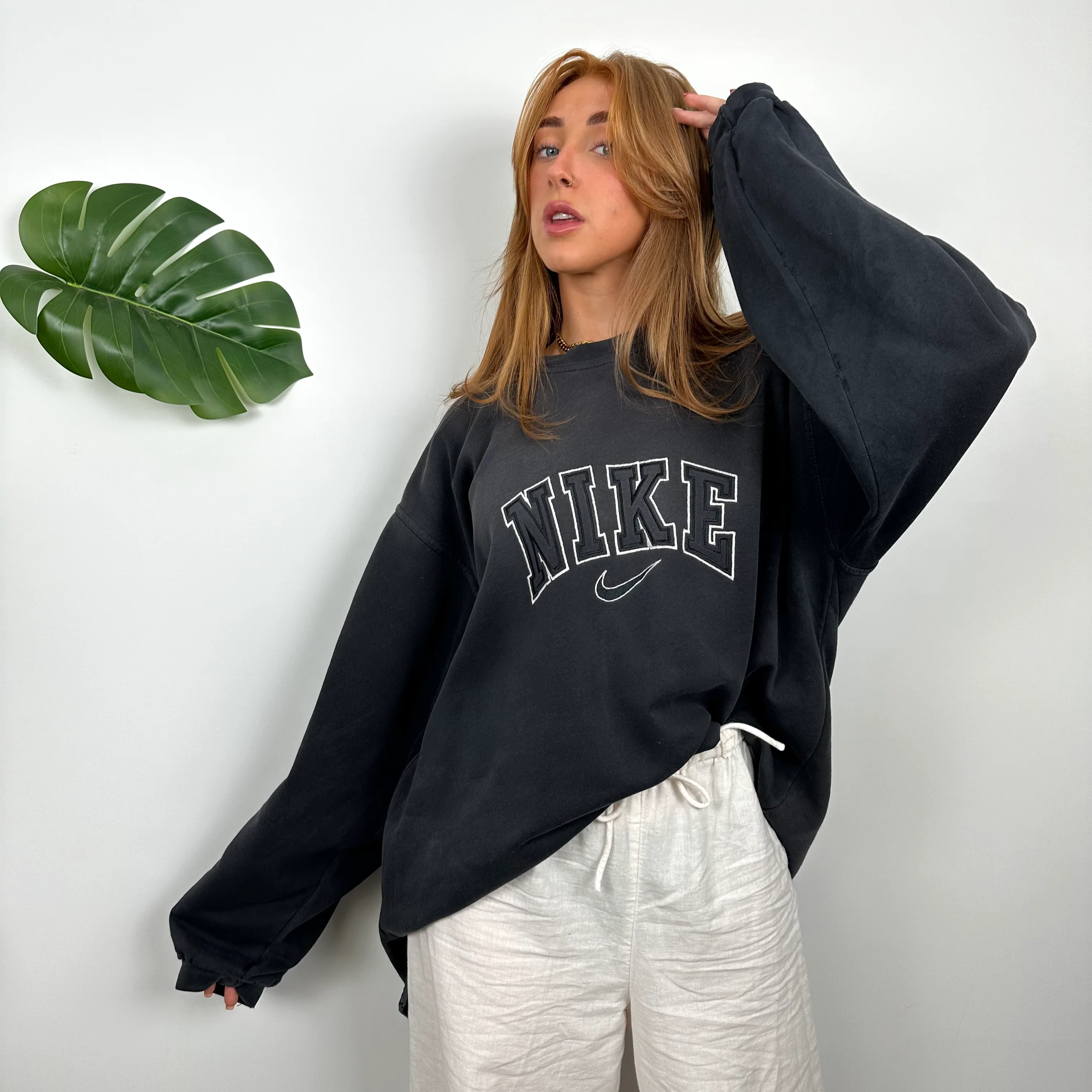 Nike Black Embroidered Spell Out Sweatshirt (L) - Image 3