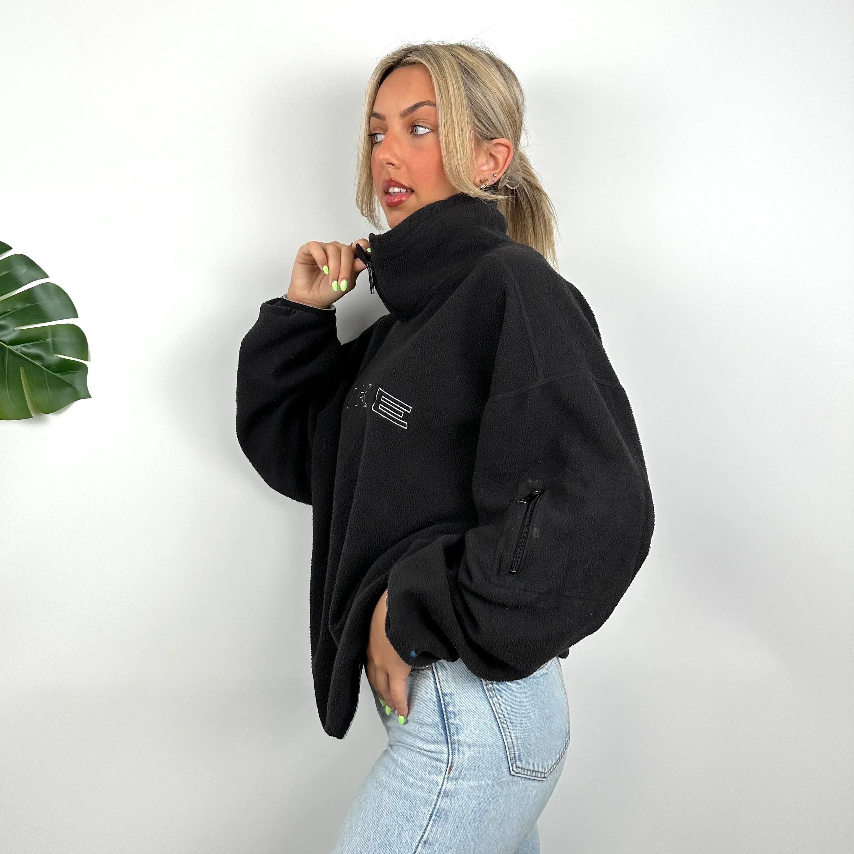 Nike Black Embroidered Spell Out Teddy Bear Fleece Quarter Zip Sweatshirt (M) - Image 6