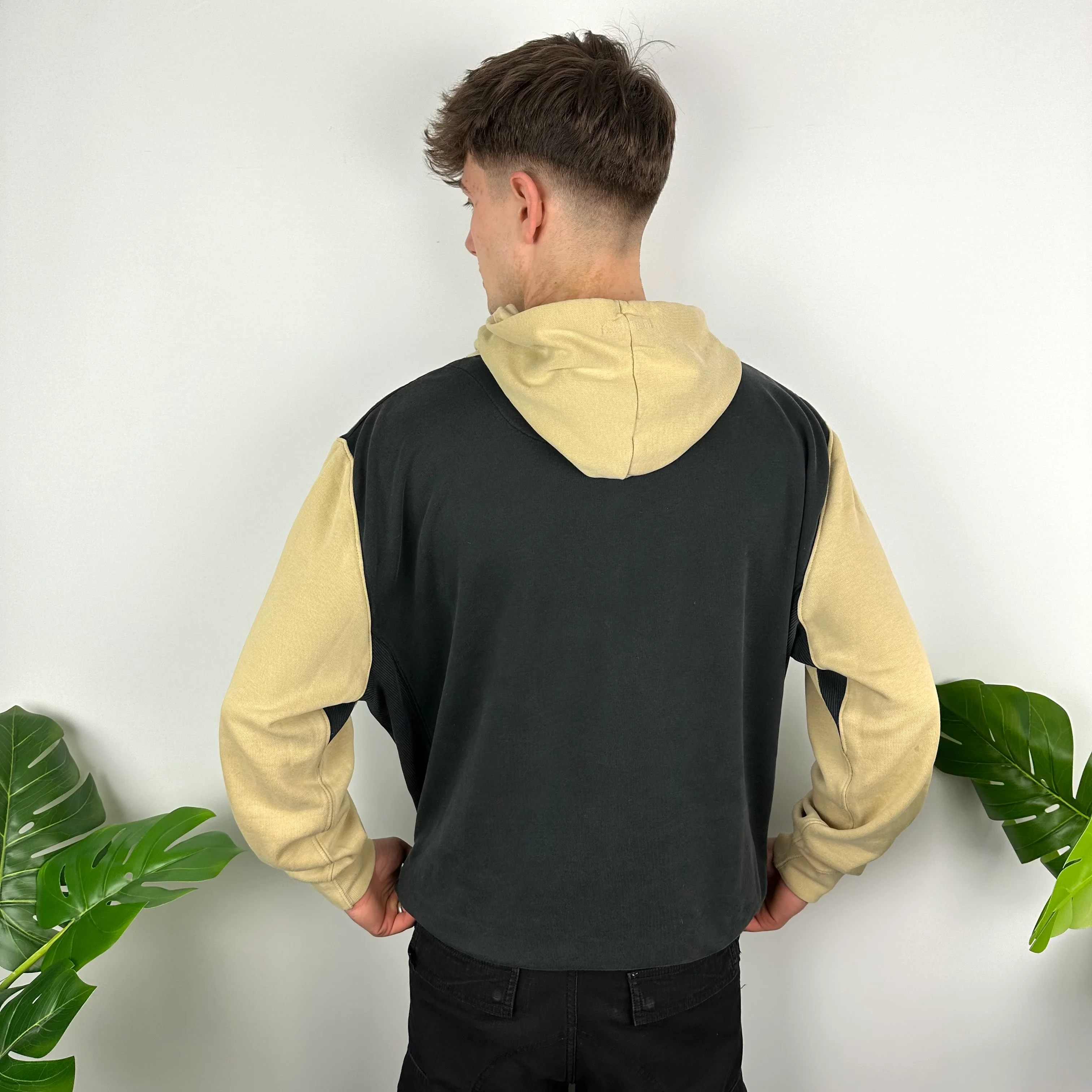 Nike Black Embroidered Swoosh Hoodie (L) - Image 4