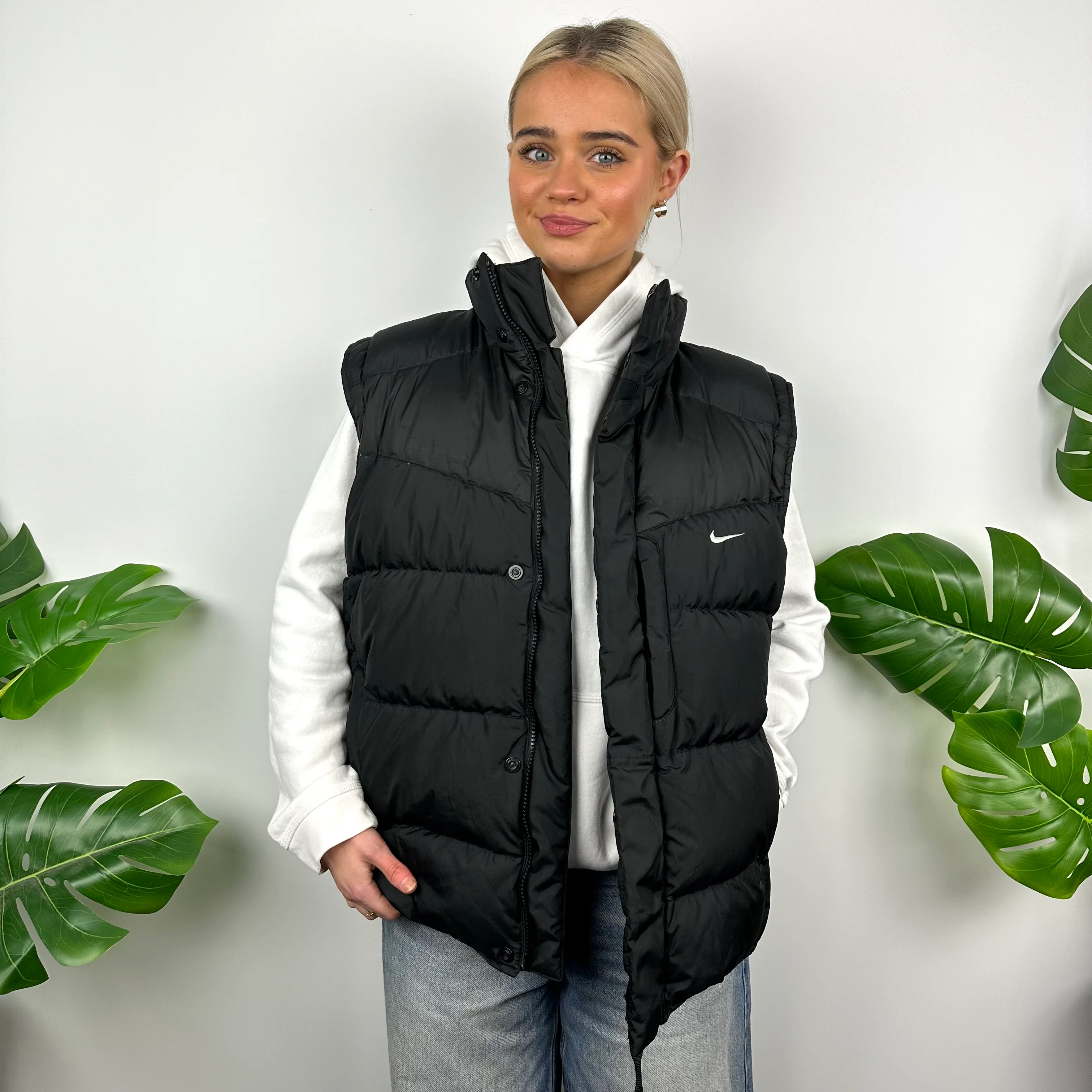 Nike Black Embroidered Swoosh Puffer Gilet (M) - Image 2